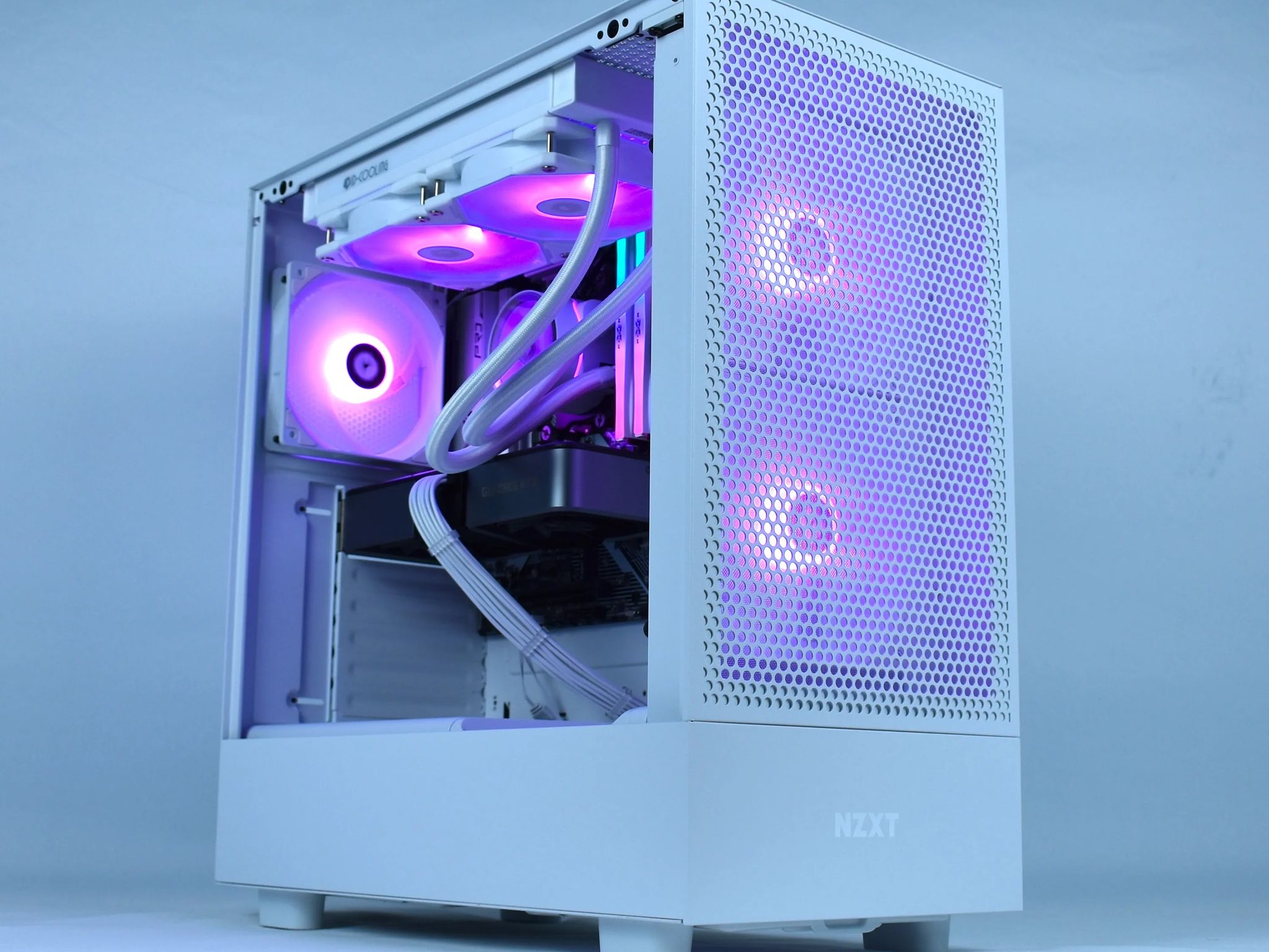❄️SNOW❄️ 1440p Custom Gaming & Streaming PC | Ryzen 7600X, NVIDIA RTX 3070, 1TB SSD, 32GB DDR5, WiFi