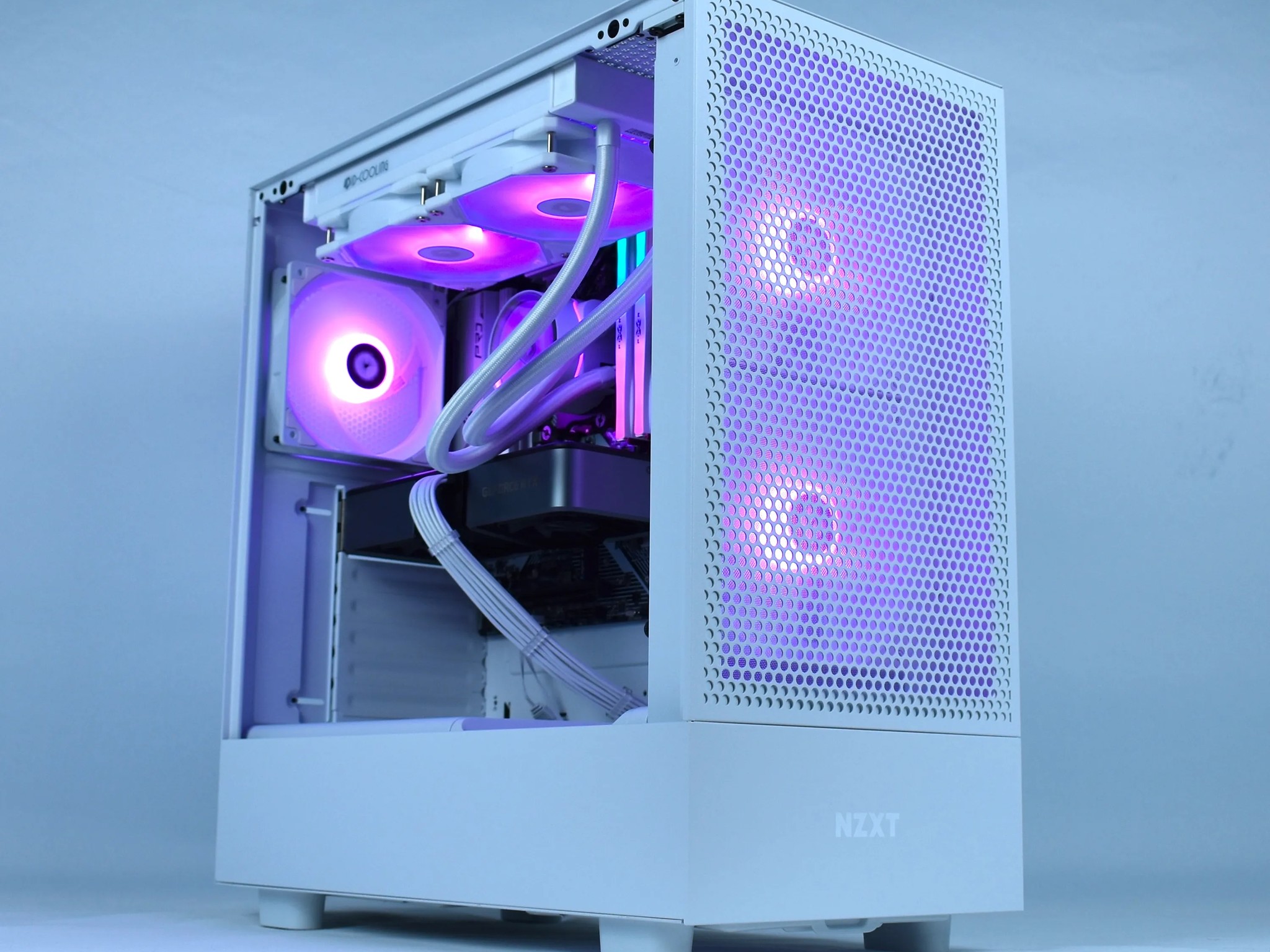 ❄️SNOW❄️ 1440p Custom Gaming & Streaming PC | Ryzen 7600X, NVIDIA RTX 3070, 1TB SSD, 32GB DDR5, WiFi