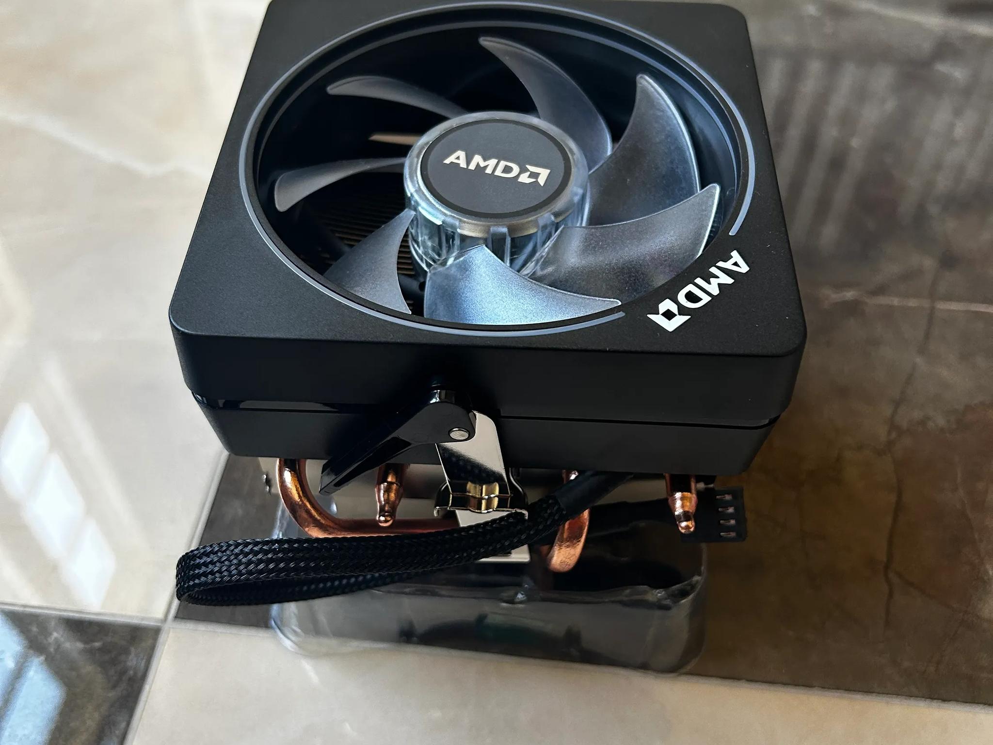 Ryzen 9 3900X 12 Core 24 Thread Processor With Wraith Prism Cooler