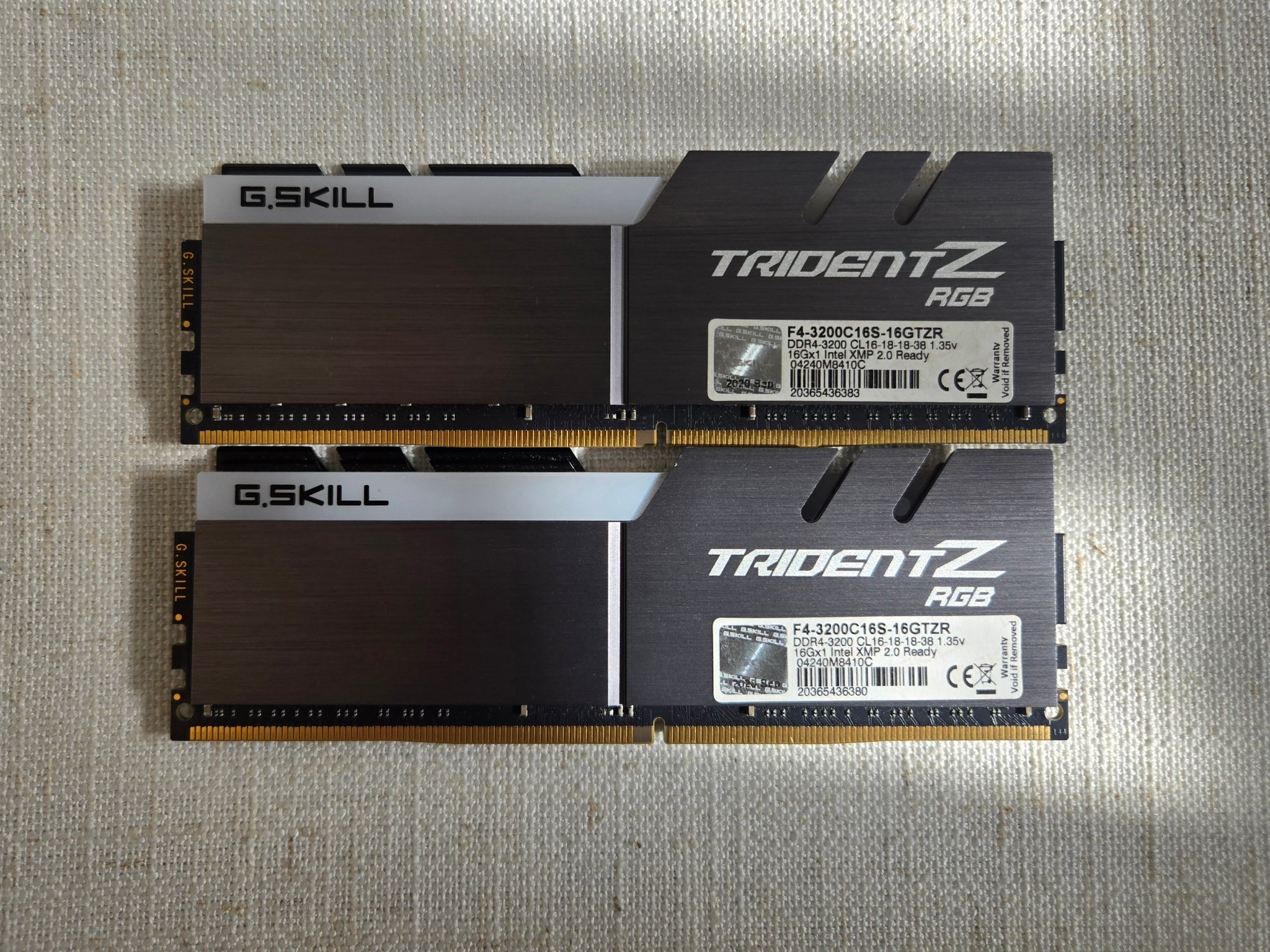 32GB DDR4-3200 (TridentZ RGB) - Used