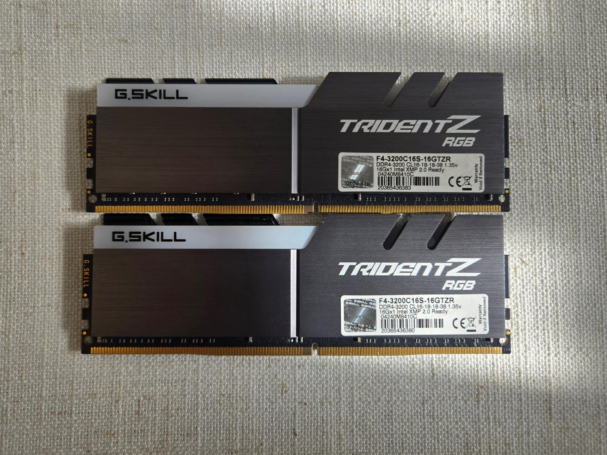 32GB DDR4-3200 (TridentZ RGB) - Used