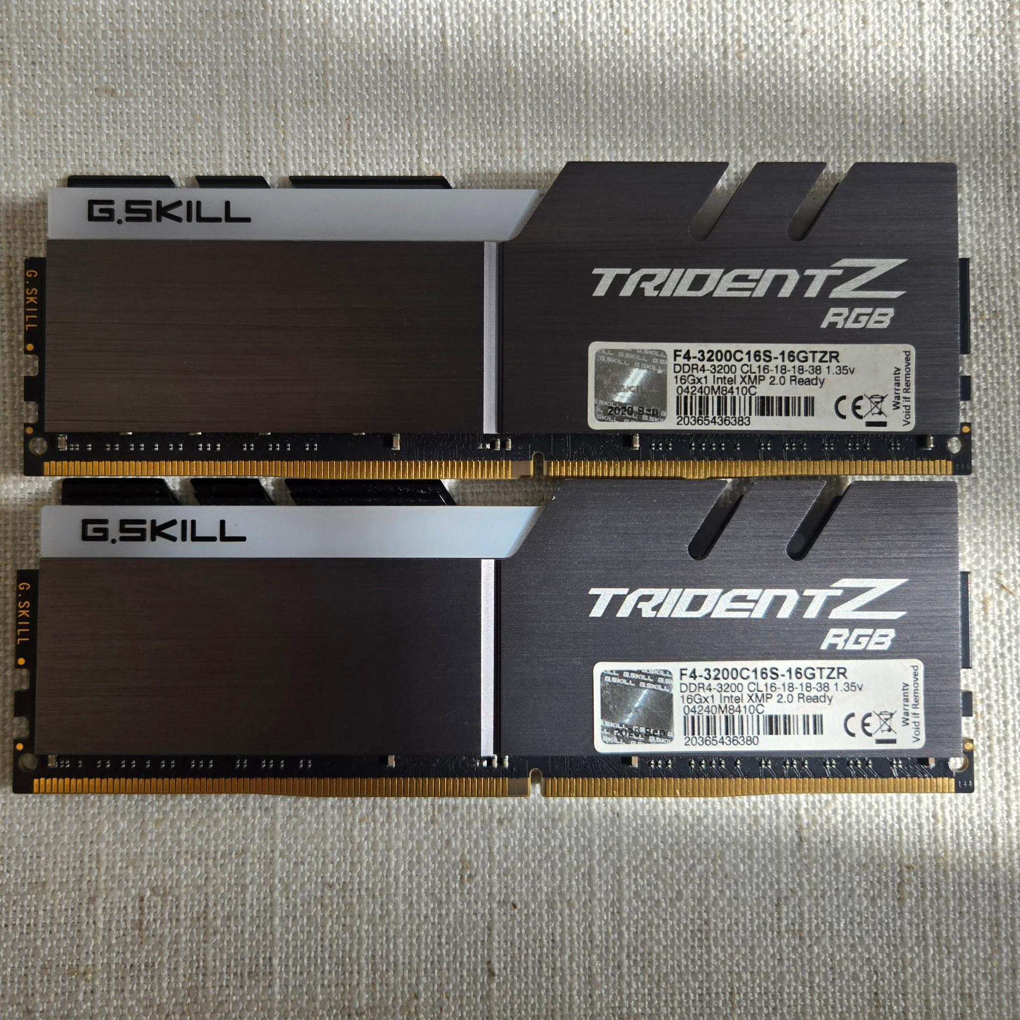 32GB DDR4-3200 (TridentZ RGB) - Used