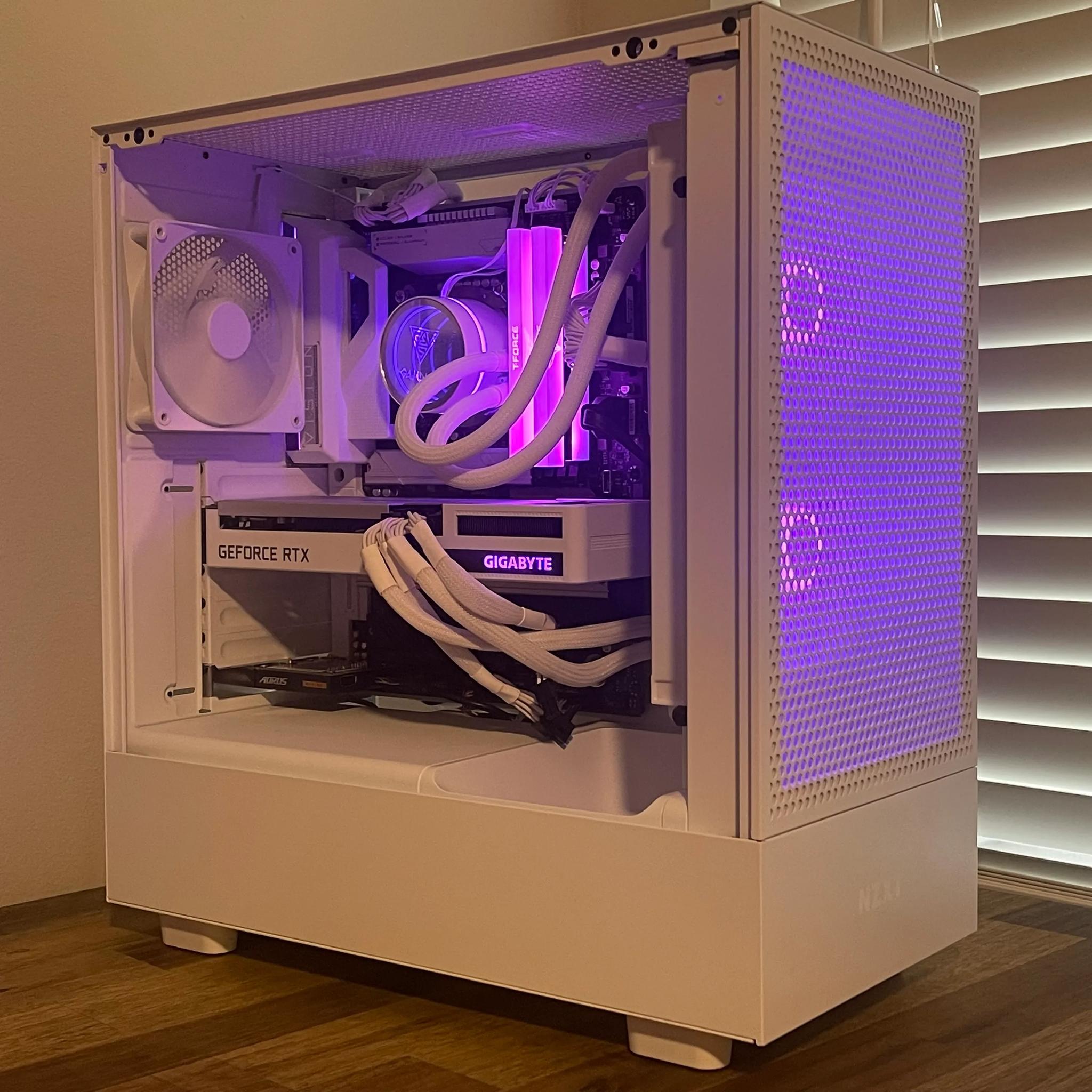 Cosmic Commander | i5-11600K, 32GB, 2.5TB, 3060 Ti