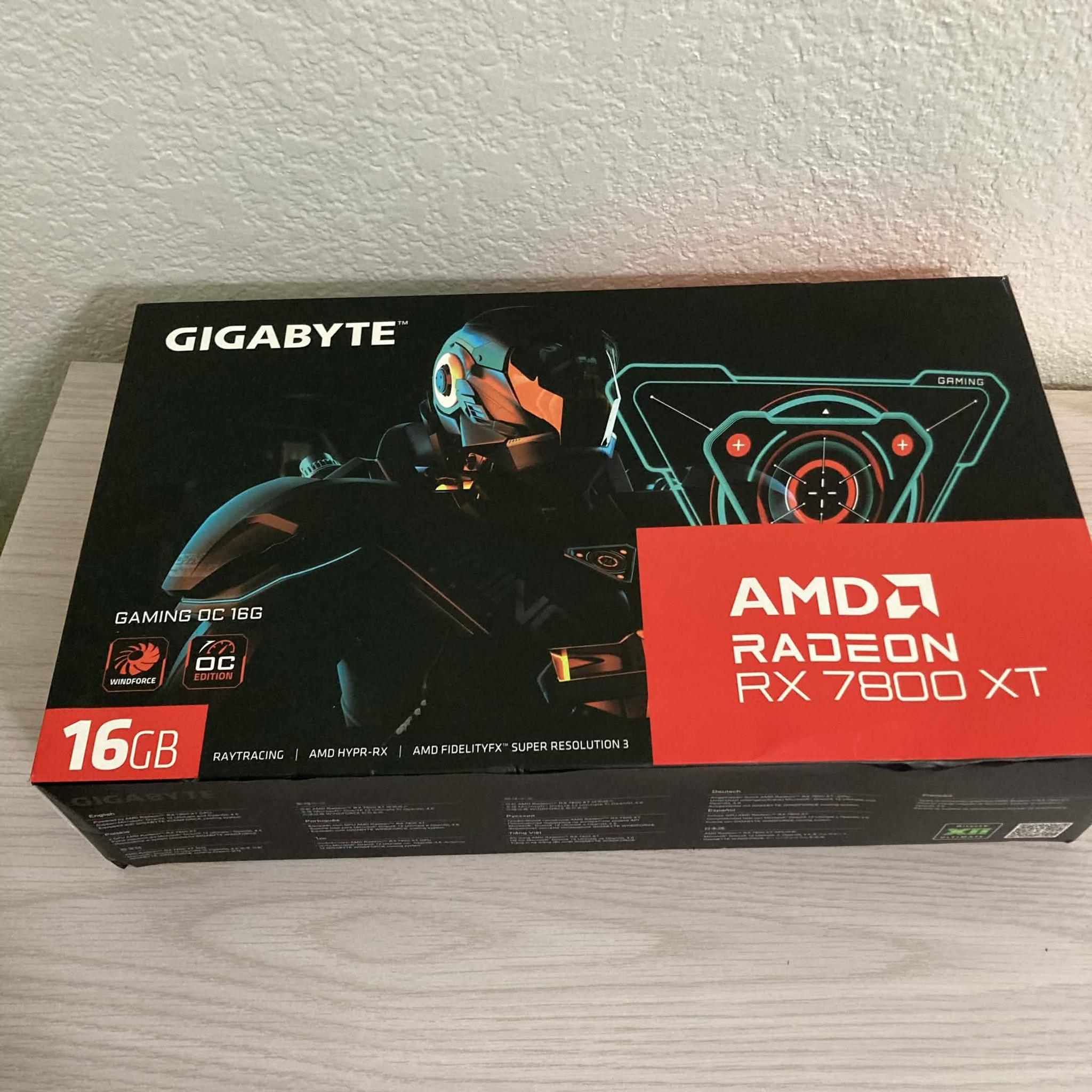 GIGABYTE Radeon RX 7800 XT GAMING OC 16G