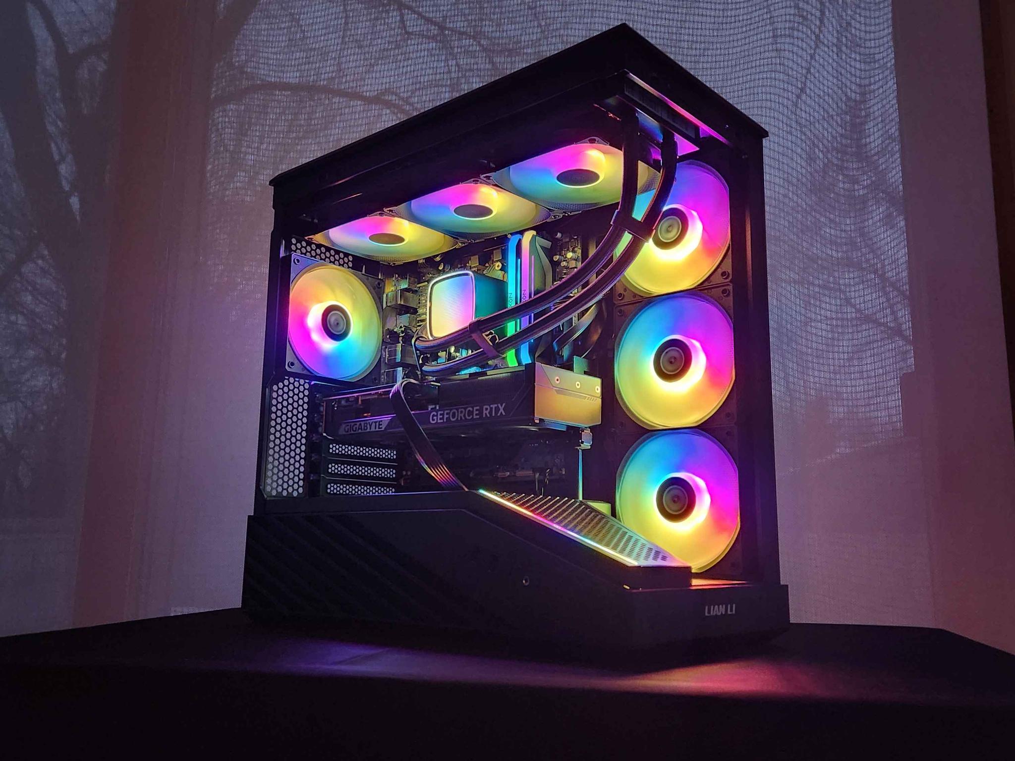 🍀RTX 5070 | Ryzen 7 7700 | 32GB DDR5 | 2TB NVMe | WiFi | Windows