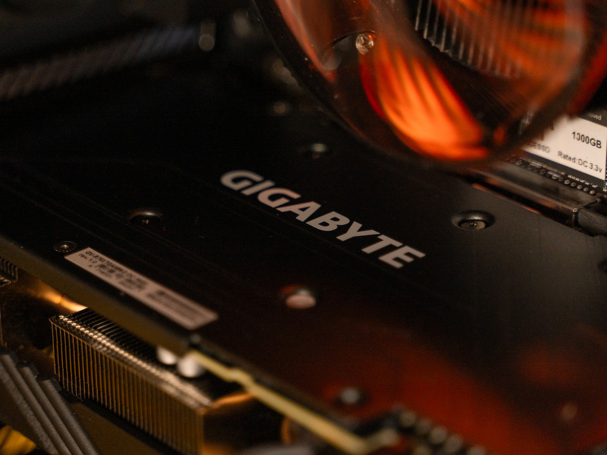 “GigaWhat” RX 7600 XT Ryzen 7 16GB Windows 11 Pro 1TB Gaming PC Powerhouse