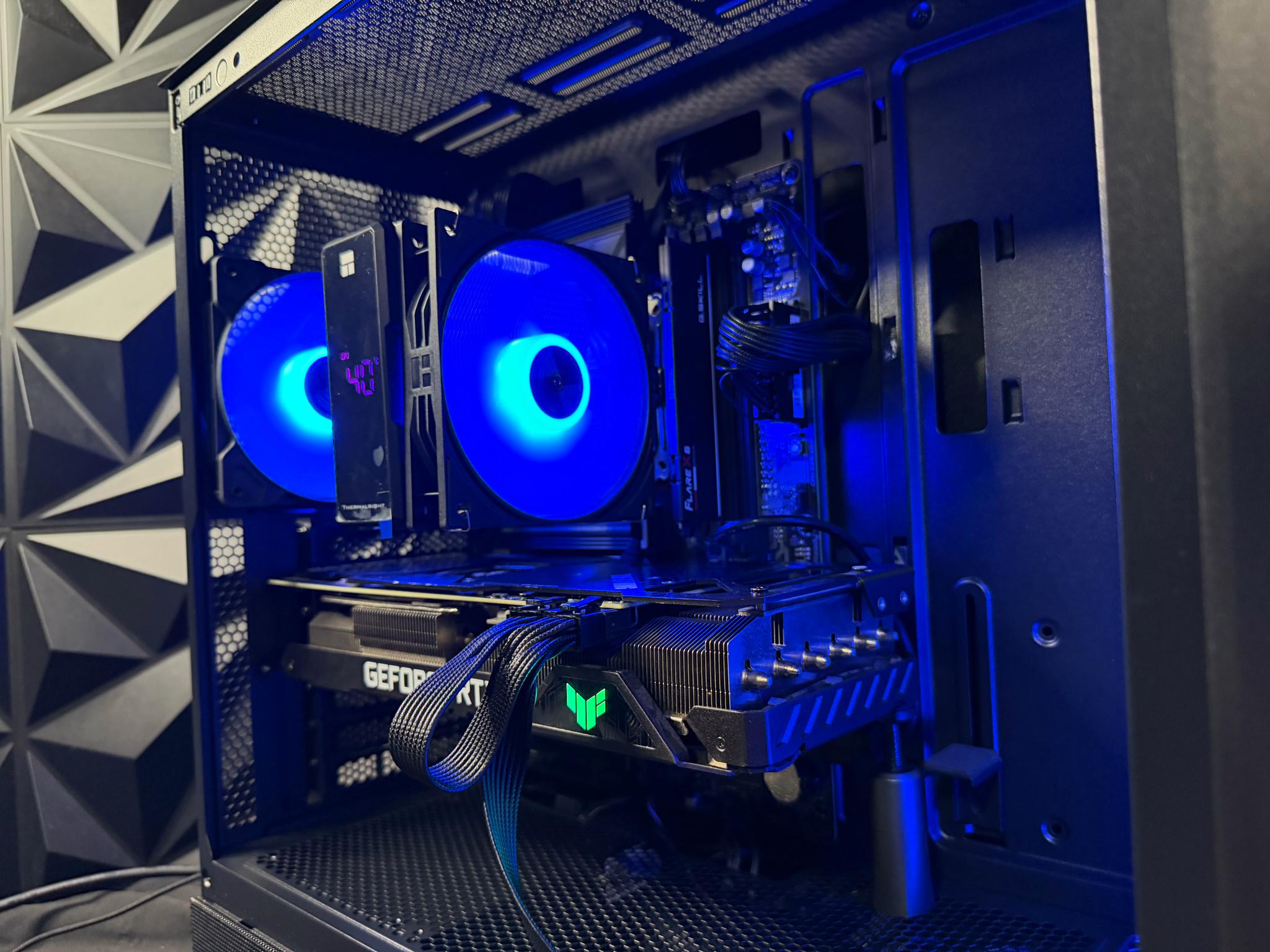 🖤🔥 BLACK CARBON 🔥🖤 Ryzen 5 7600X| RTX 3070Ti| 1 TB NVMe| 16 GB DDR5| 650W PSU