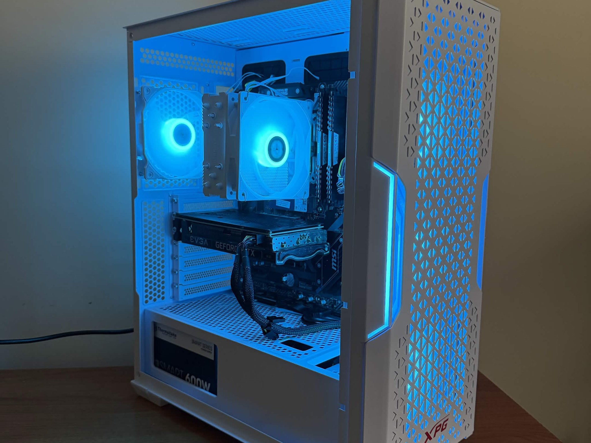White Gaming PC RTX 3060ti | Ryzen 5 | RGB | Ready to Play