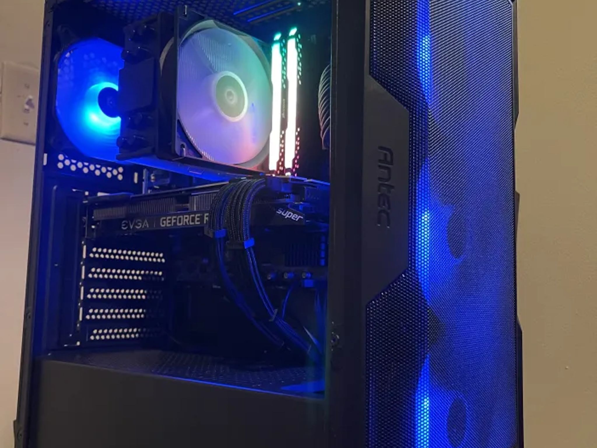 Nvidia RTX 2070 Super | RYZEN 7 3700X | 16GB RAM | 1TB M.2 NVMe SSD | Black Gaming PC
