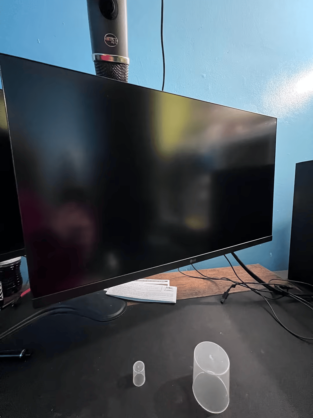 LG UltraGear 27" 240hz
