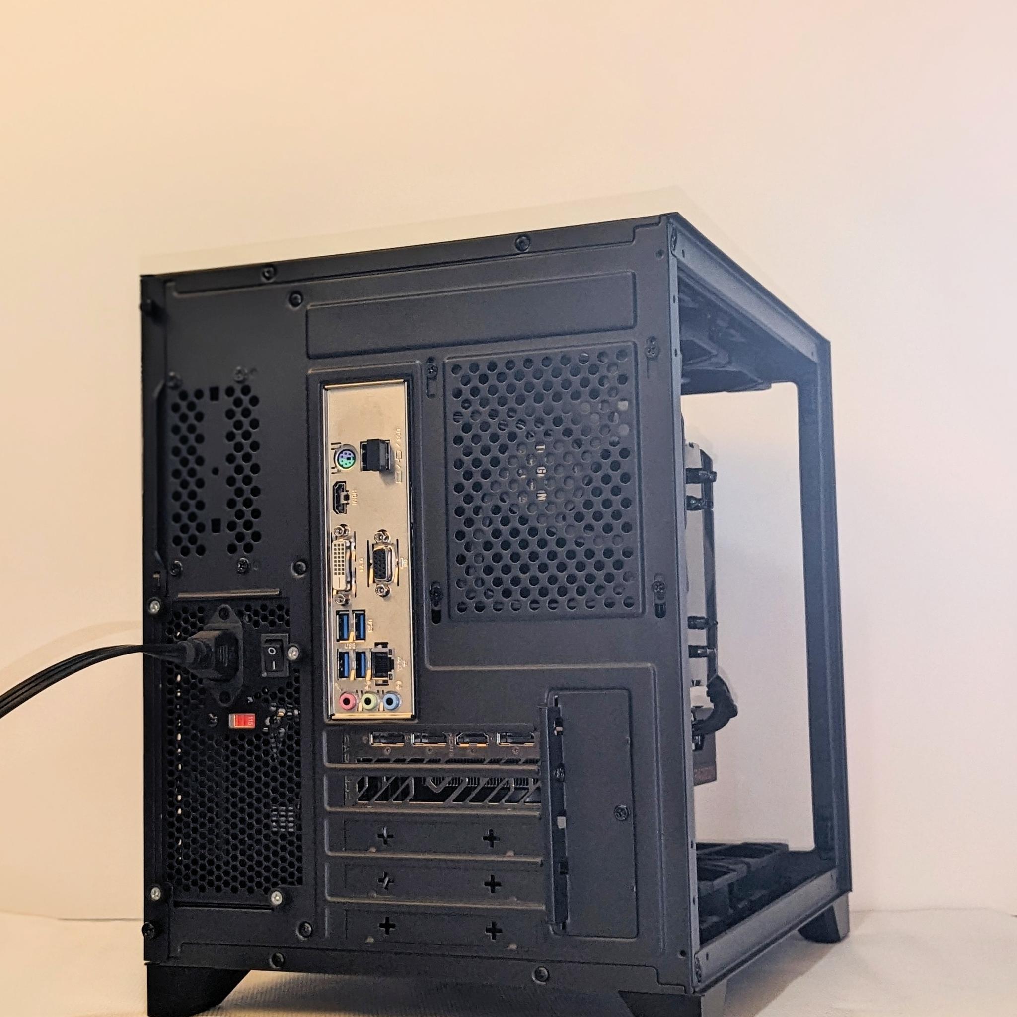 All Black Custom Gaming PC⚫️RX 6600XT ⚫️ Ryzen 5 3600X@4.5GHz⚫️ 16GB RAM ⚫️ 1TB NVMe ⚫️ Windows 11