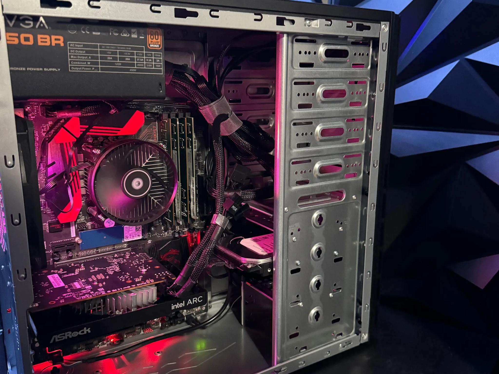 𖥔Black Budget Bomber𖥔 i5 6500|Intel Arc 380 | 16 GB DDR4 𖥔 Tusker Build 6580