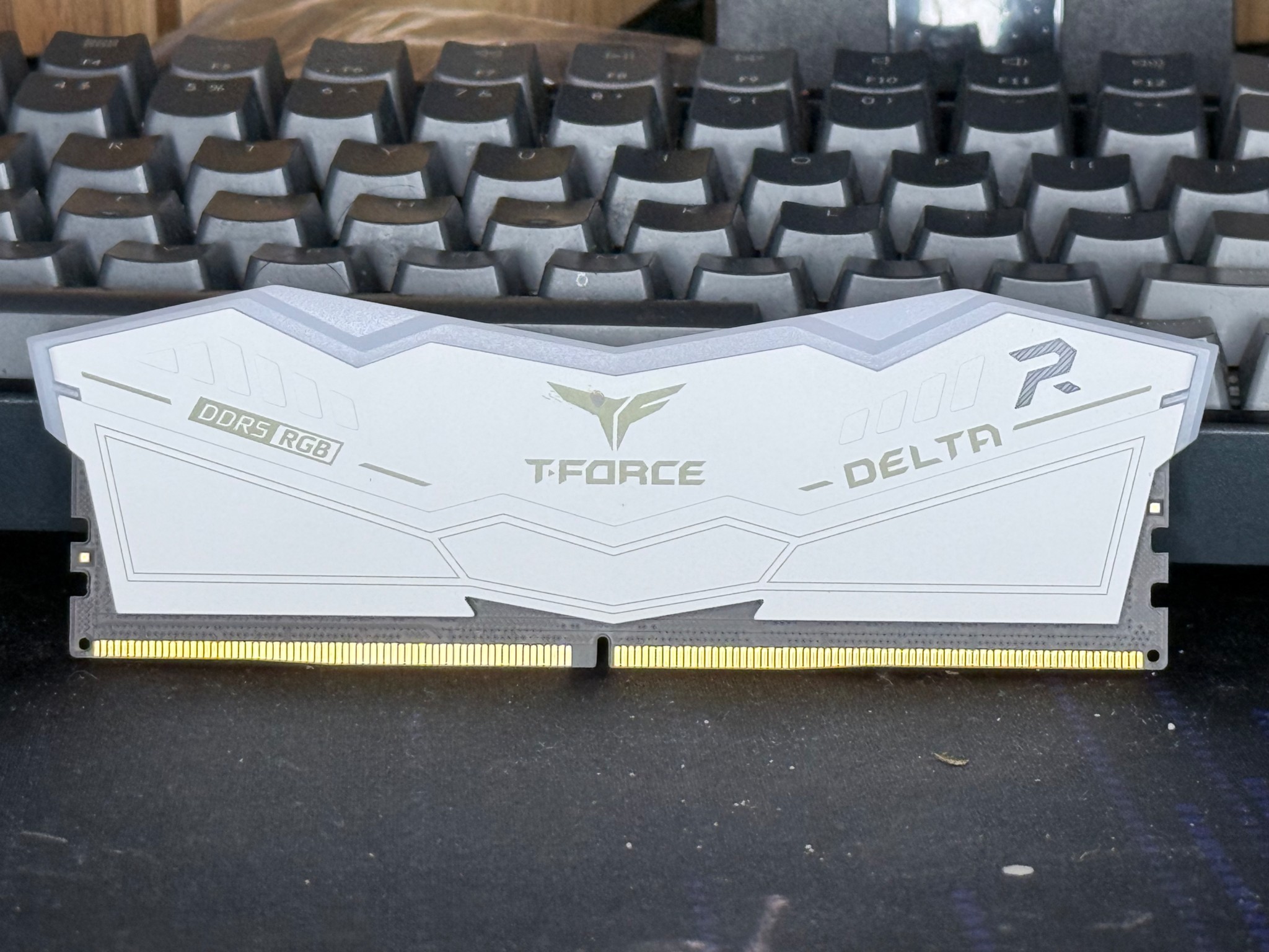 Used Good 1x16gb Stick Team Delta RGB 6000 CL38