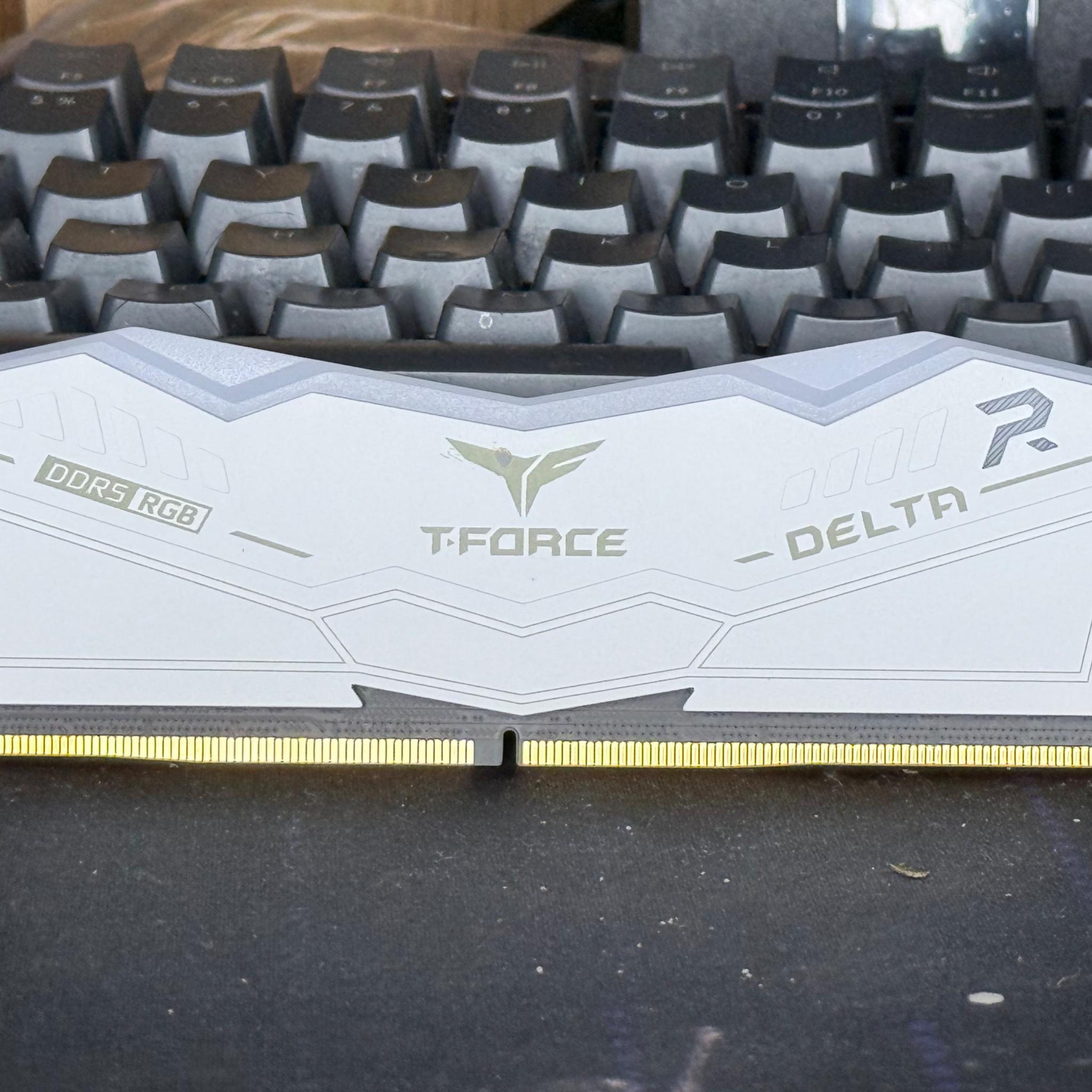 Used Good 1x16gb Stick Team Delta RGB 6000 CL38