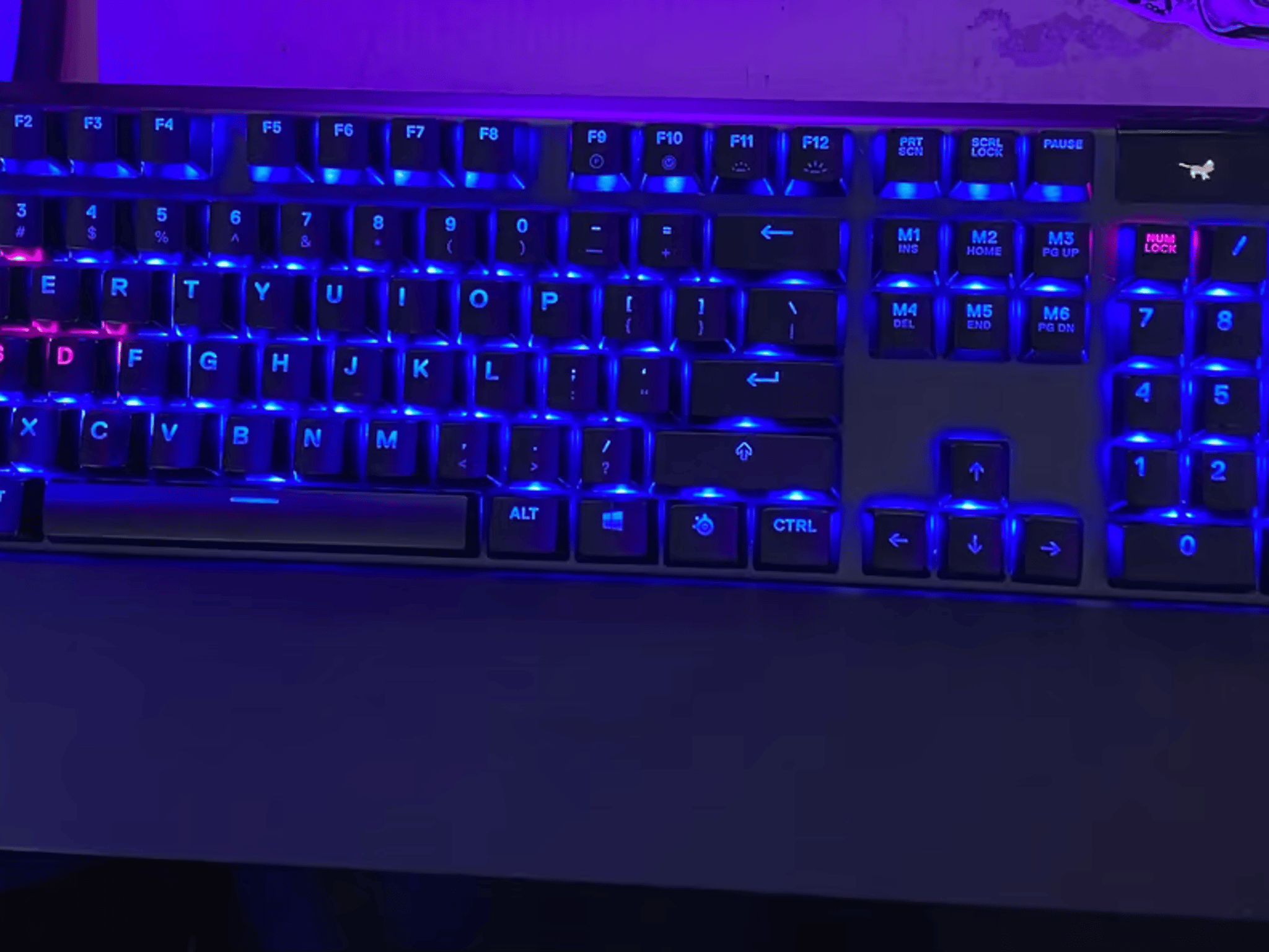 SteelSeries Apex 5 Gaming Mechanical Keyboard