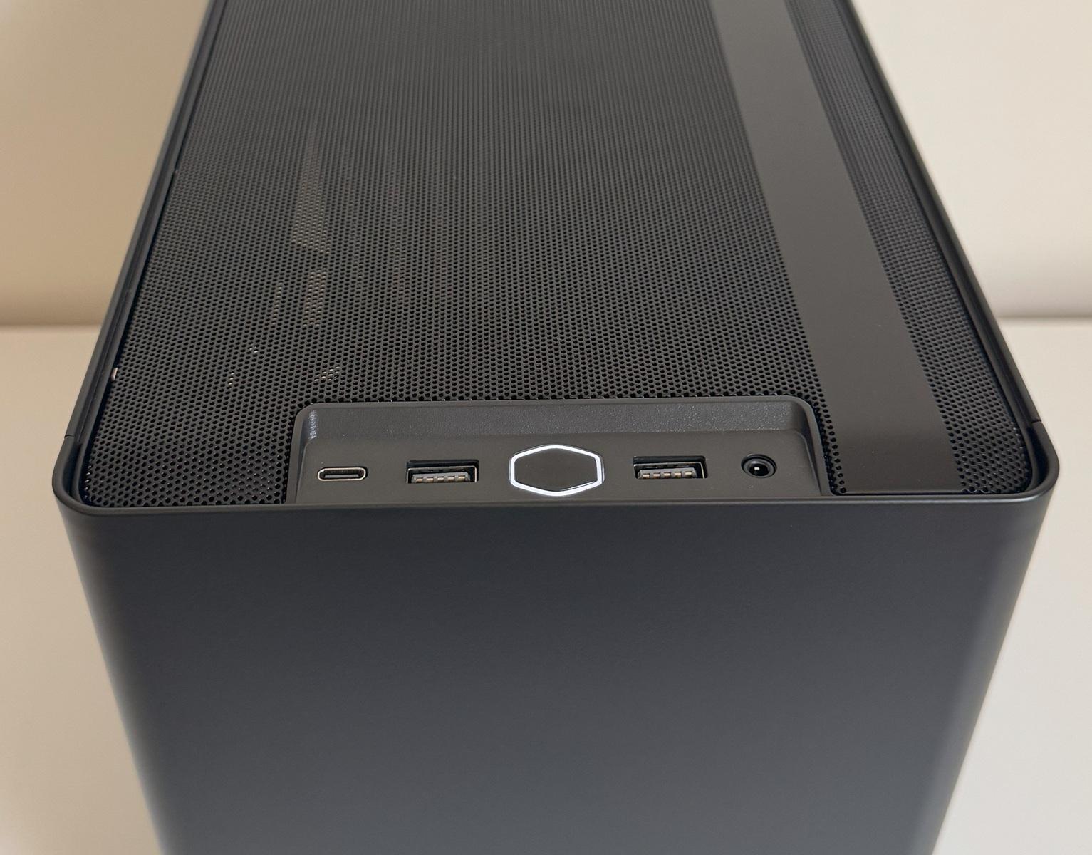 AM5 Mini ITX PC AMD Ryzen 5 8600G ASUS ROG STRIX B650E-I 1TB SSD 32GB DDR5 Cooler Master NR200P V2