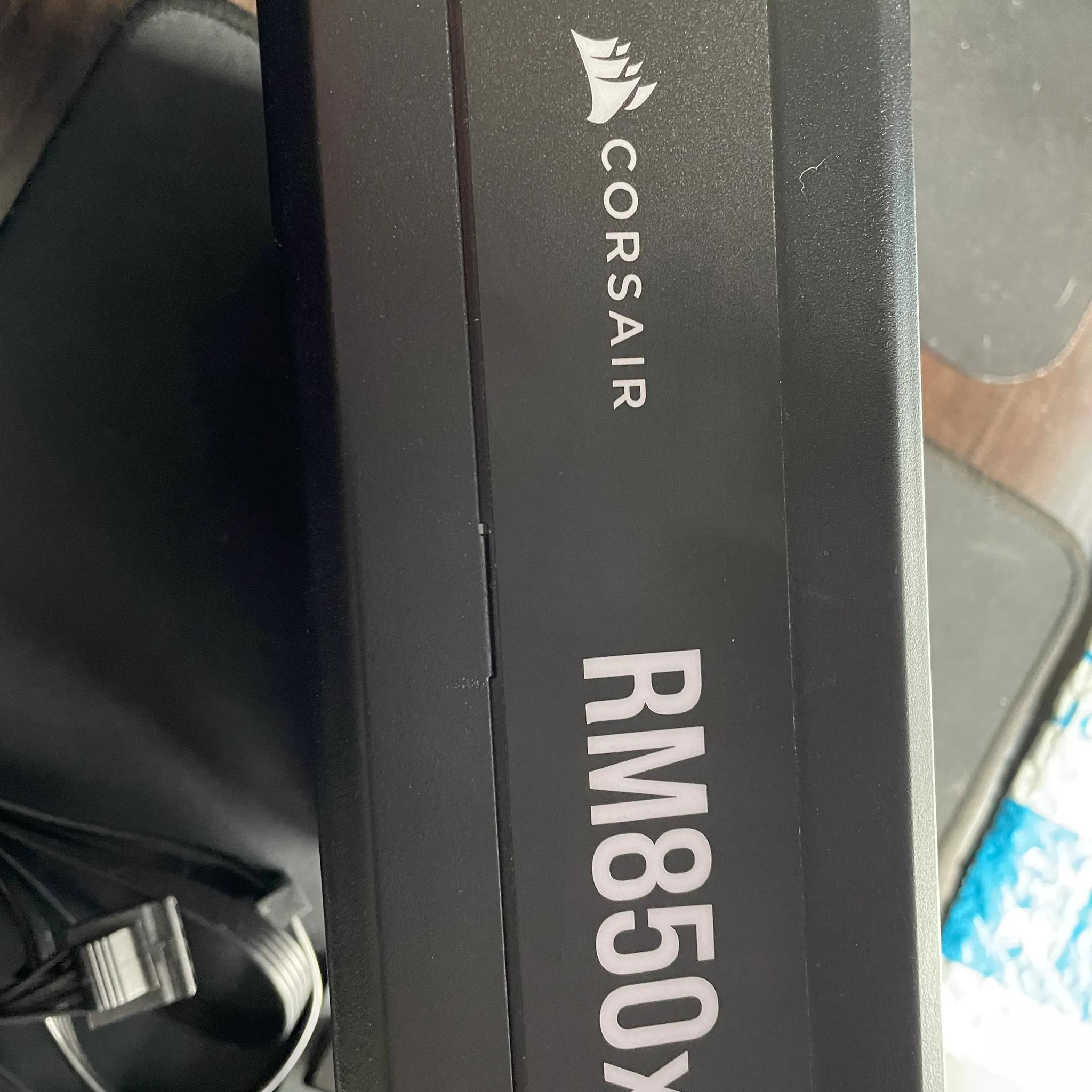 Corsair RMx (2021) 850 W 80 + Gold Certified Fully Modular Power Supply - Great condition