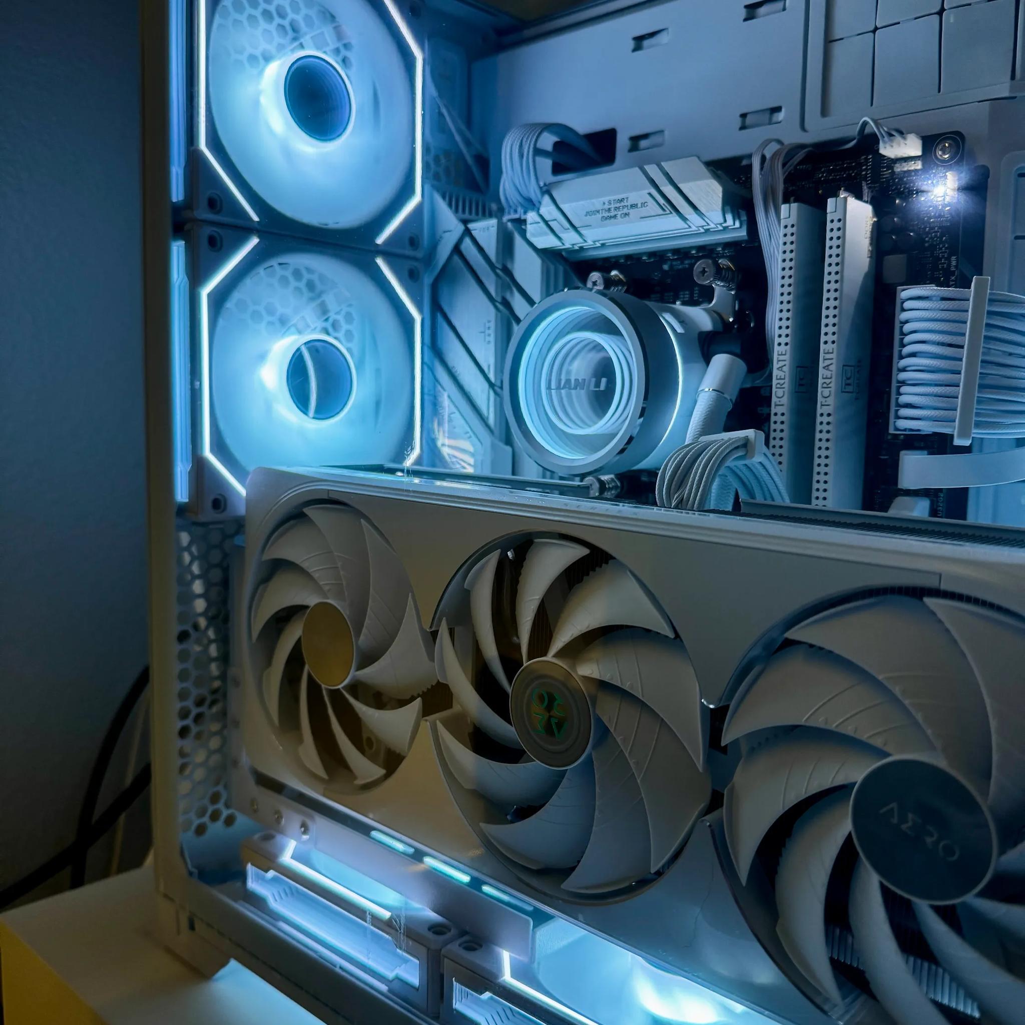White RGB Lian Li Infinity Glass PC | 1440p High | Ryzen 7 9800X3D | 32GB RAM | 2 TB SSD | 5070 Ti