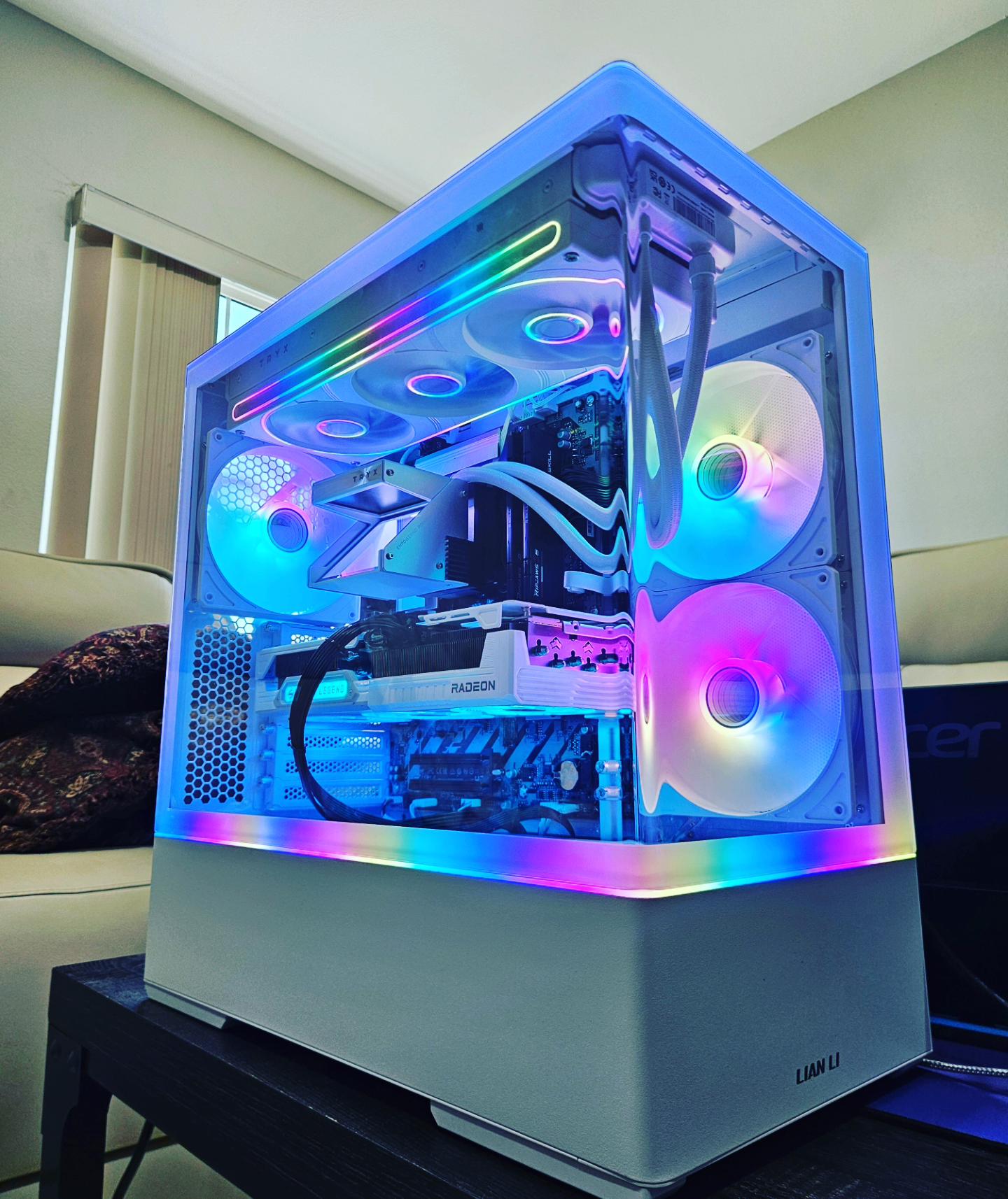 Gaming PC • RX 9070 XT • Intel Core Ultra 7 265K • 32GB DDR5 • 1TB M.2 • TRYX Holo 360MM • Win 11