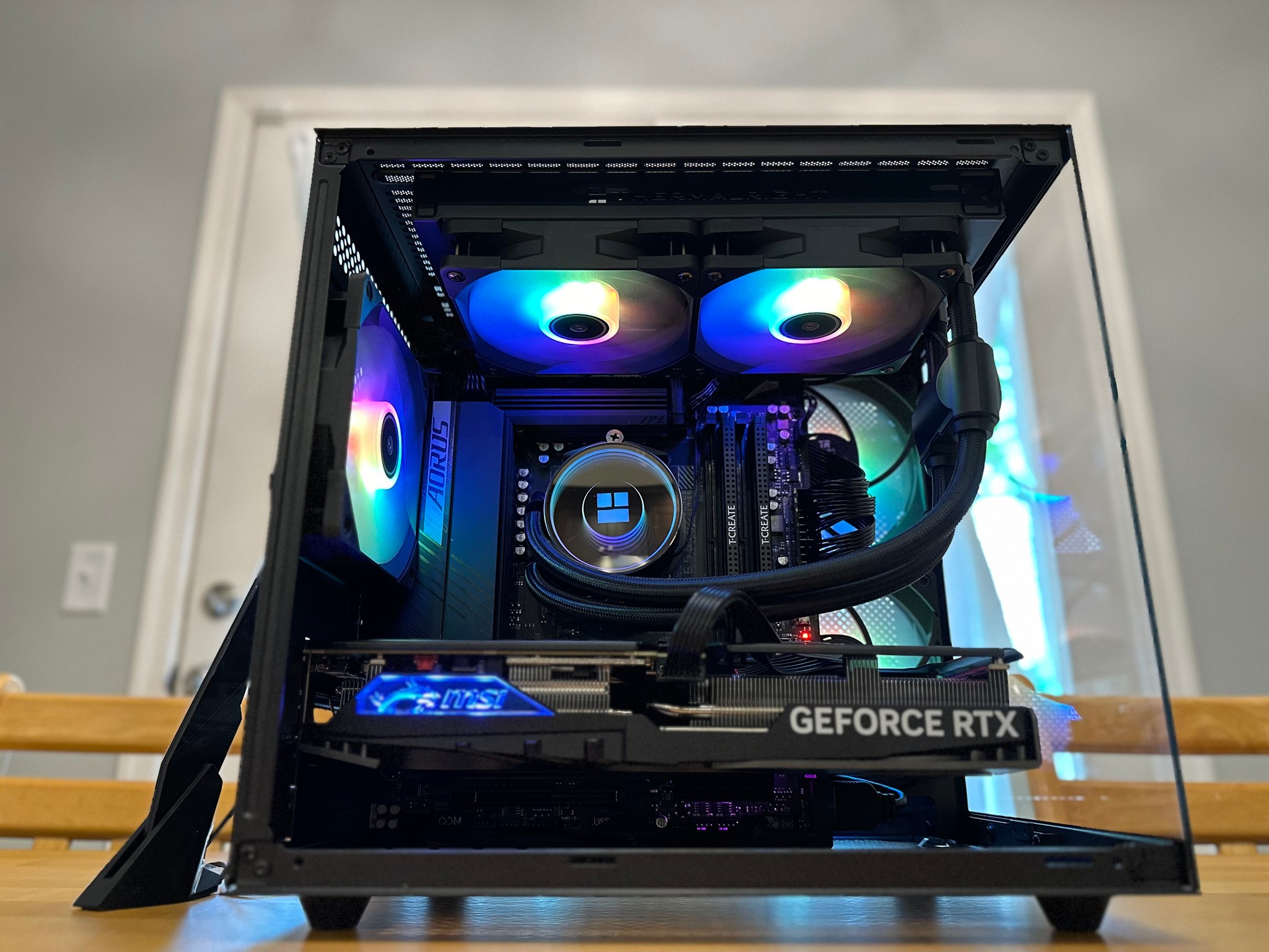 🍧🌚|RTX 4070ti, Ryzen 7800x3d, 32gb DDR5, 2tb NVMe, WiFi Equipped Gaming/Content/Streaming PC!