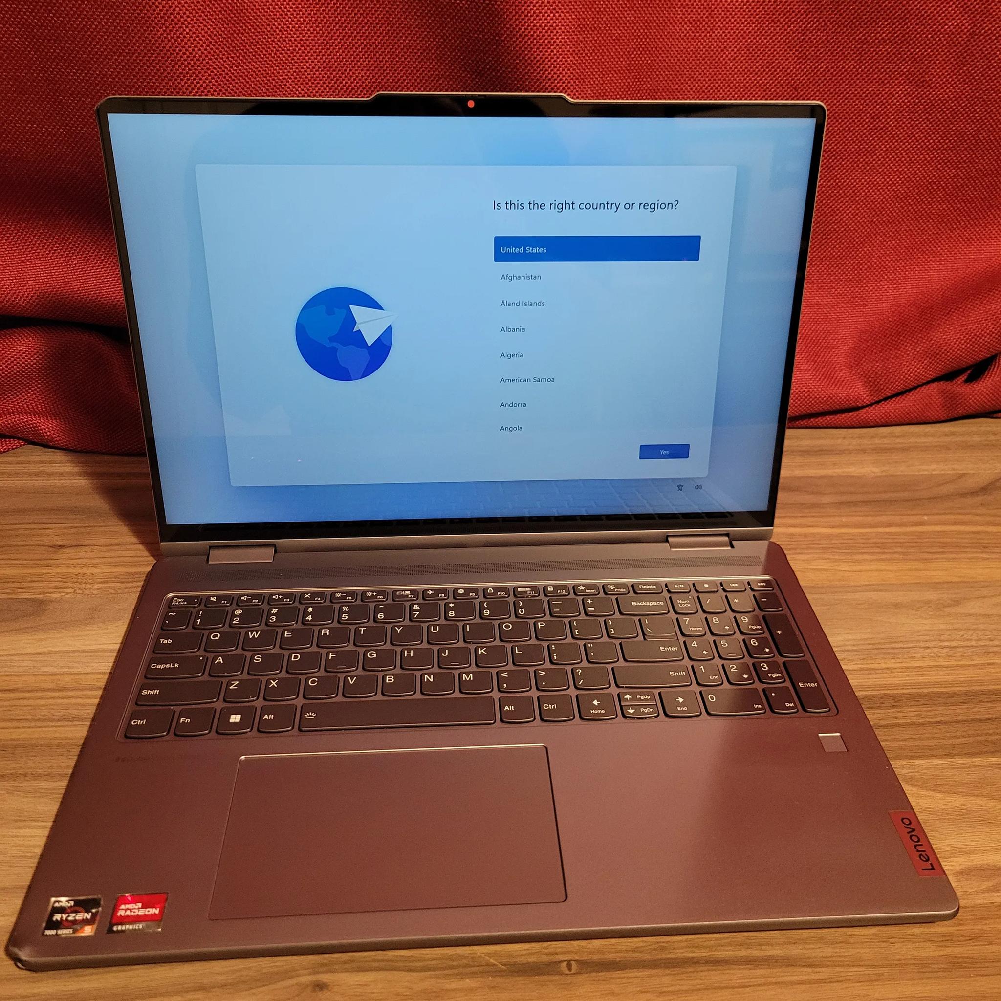 lenovo Yoga 7 laptop- 16" Touchscreen Display-16ARP8- MTM 83BS0000US
