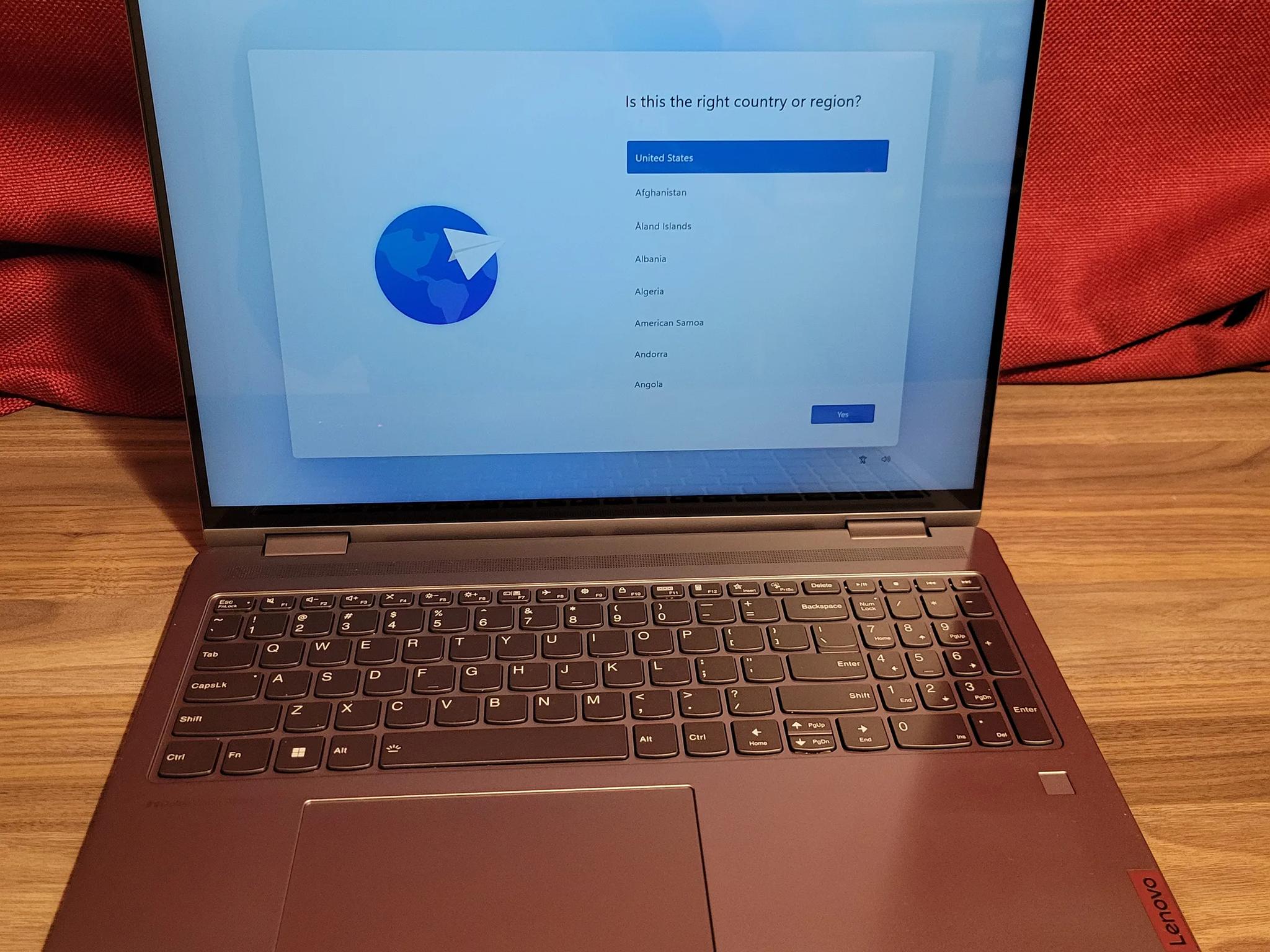 lenovo Yoga 7 laptop- 16" Touchscreen Display-16ARP8- MTM 83BS0000US