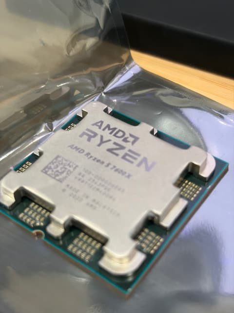 AMD Ryzen 5 7600X - like new