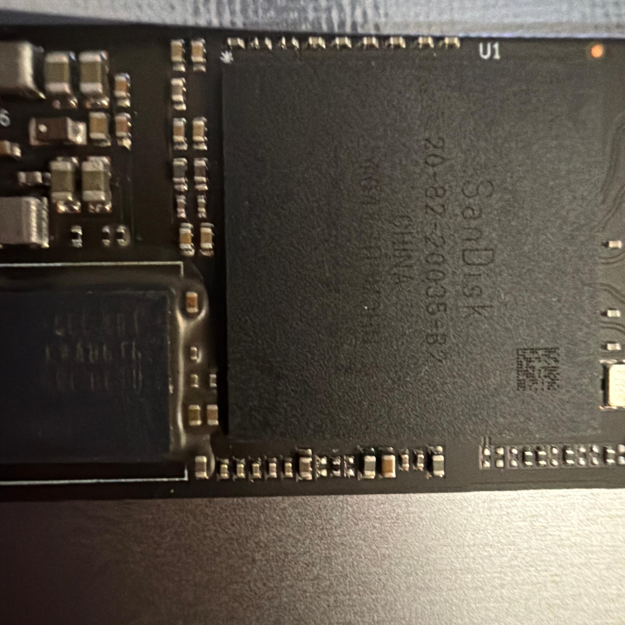 WD Black SN850X 1TB NVMe Gen 4 7,300MBs SSD Like New