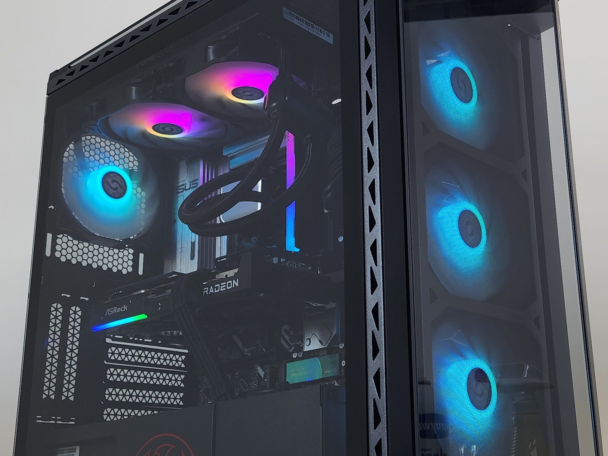 Gaming PC Ultra 5 250KF 16GB RAM 1TB SSD RX 9060 8GB Windows 11 Computer