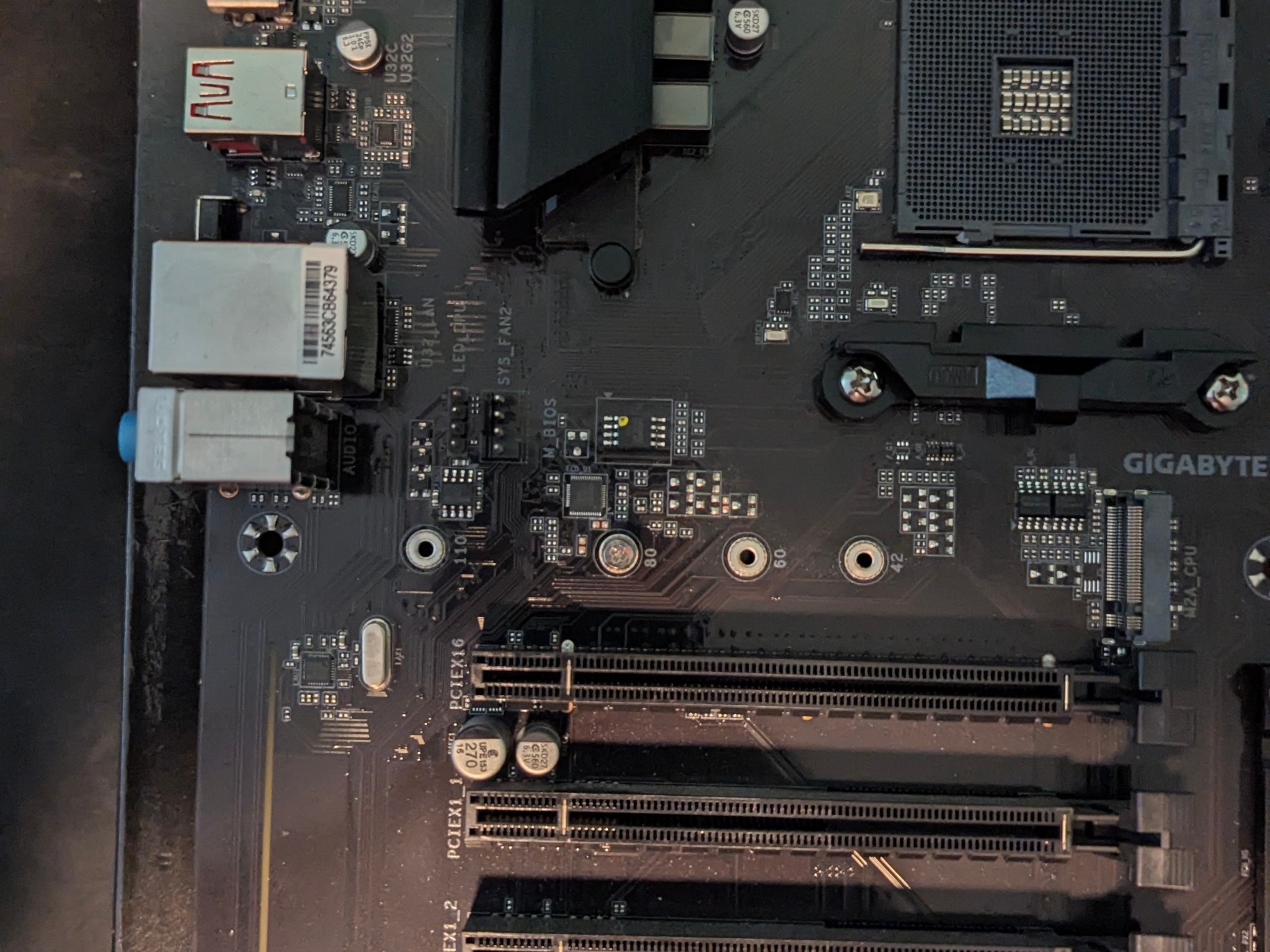 Gigabyte B550 UD AC Rev 1.2 ATX AM4 Motherboard
