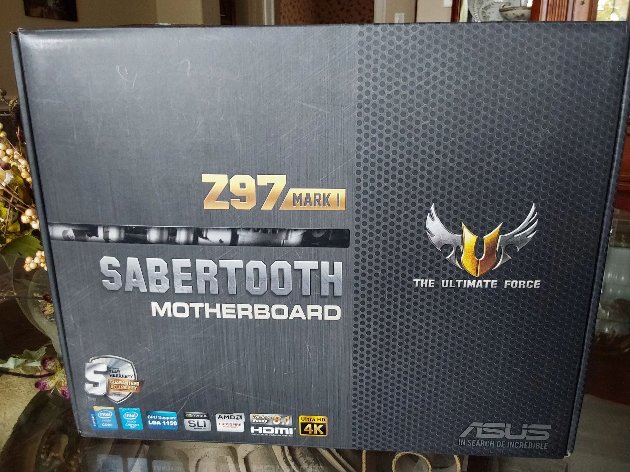 ASUS INTEL Z97 SABERTOOTH LGA1150 DDR3 ATX MOTHERBOARD (COMPLETE!)