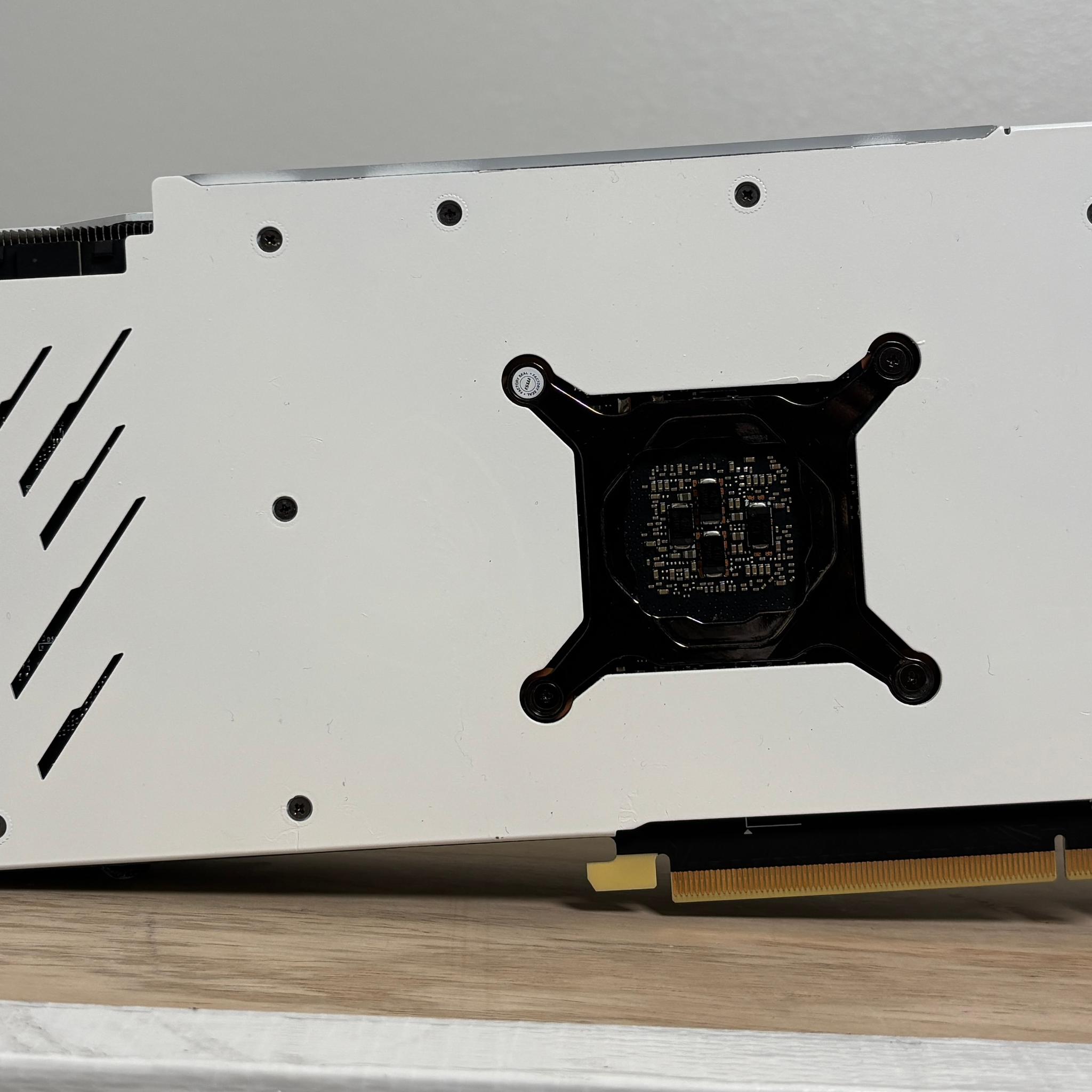 MSI GAMING X TRIO GeForce RTX 3070 Ti