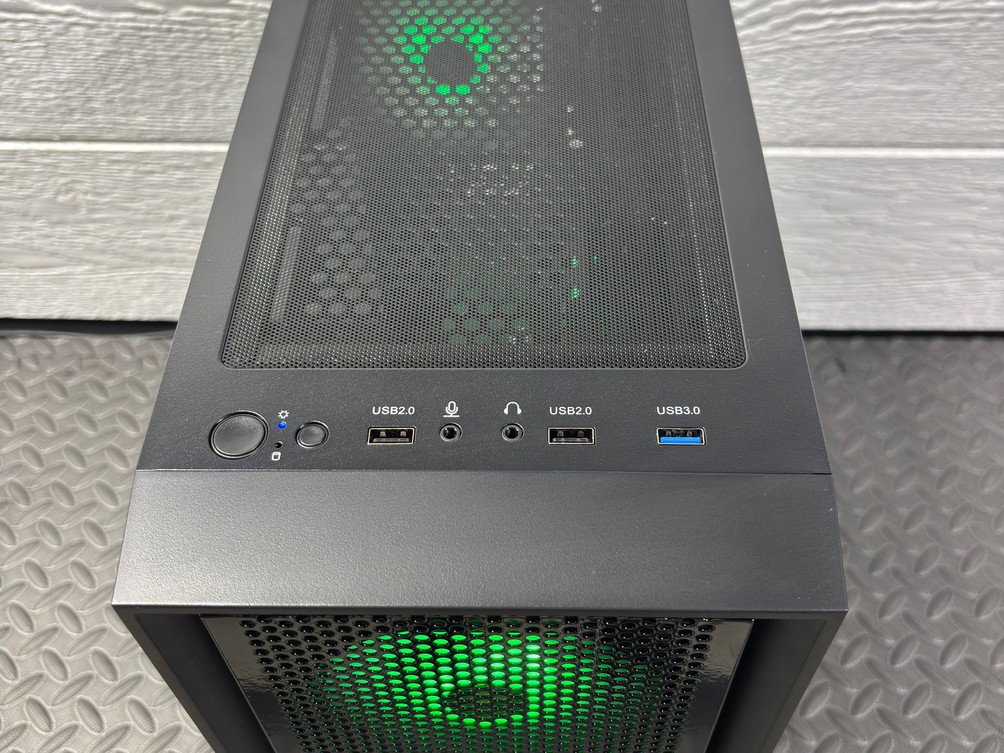 Gaming PC – Ryzen 5 5500 / RTX 3070 8GB / 16GB RGB 3600MHz / Windows 11
