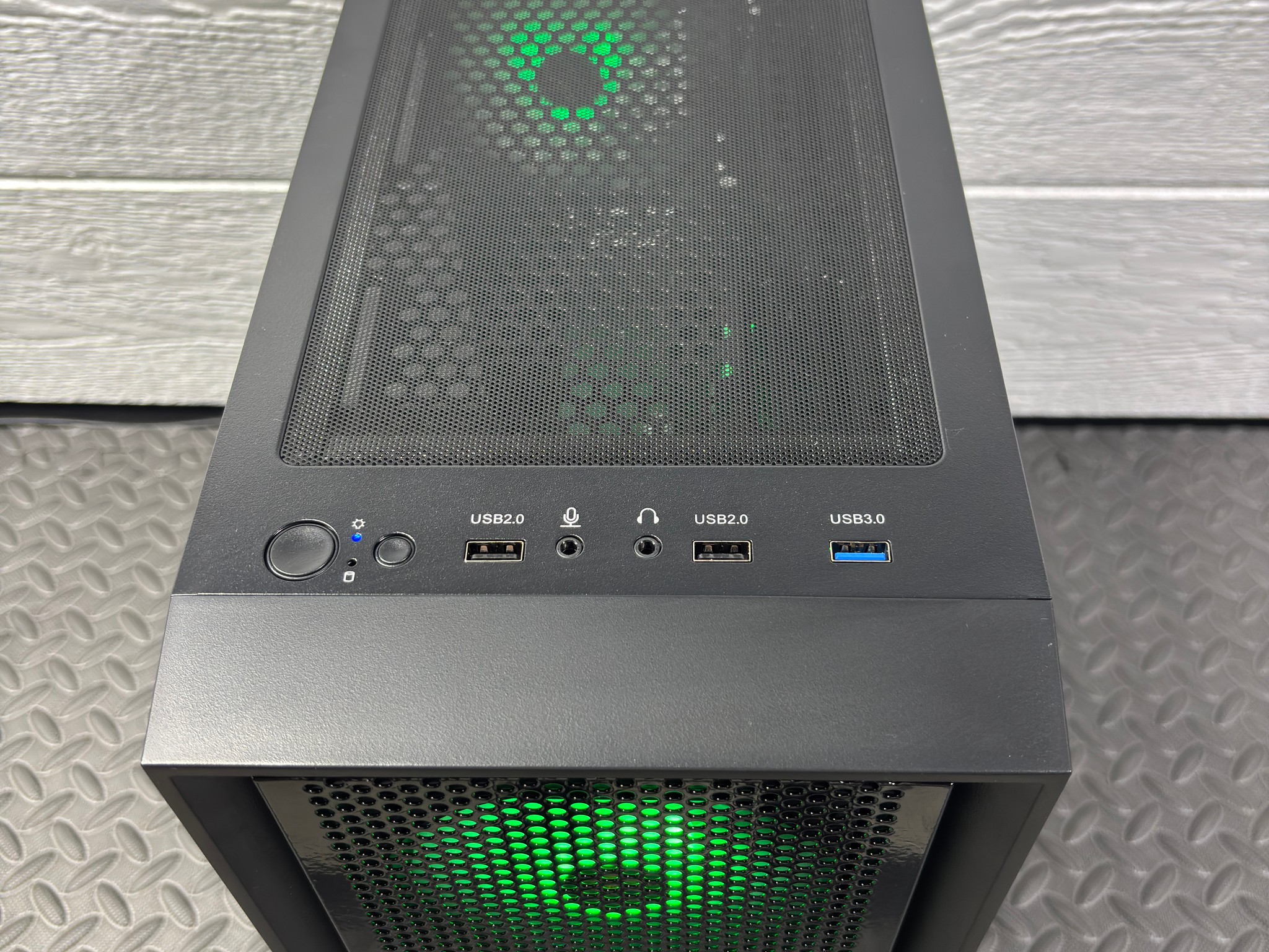 Gaming PC – Ryzen 5 5500 / RTX 3070 8GB / 16GB RGB 3600MHz / Windows 11