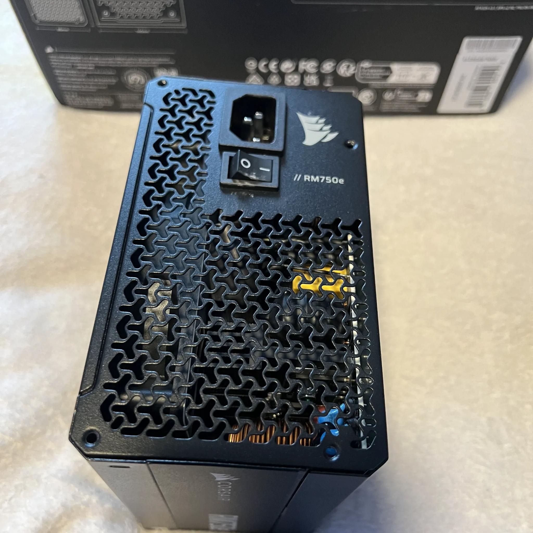 Corsair RM750e (2025) Fully Modular Low-Noise ATX Power Supply
