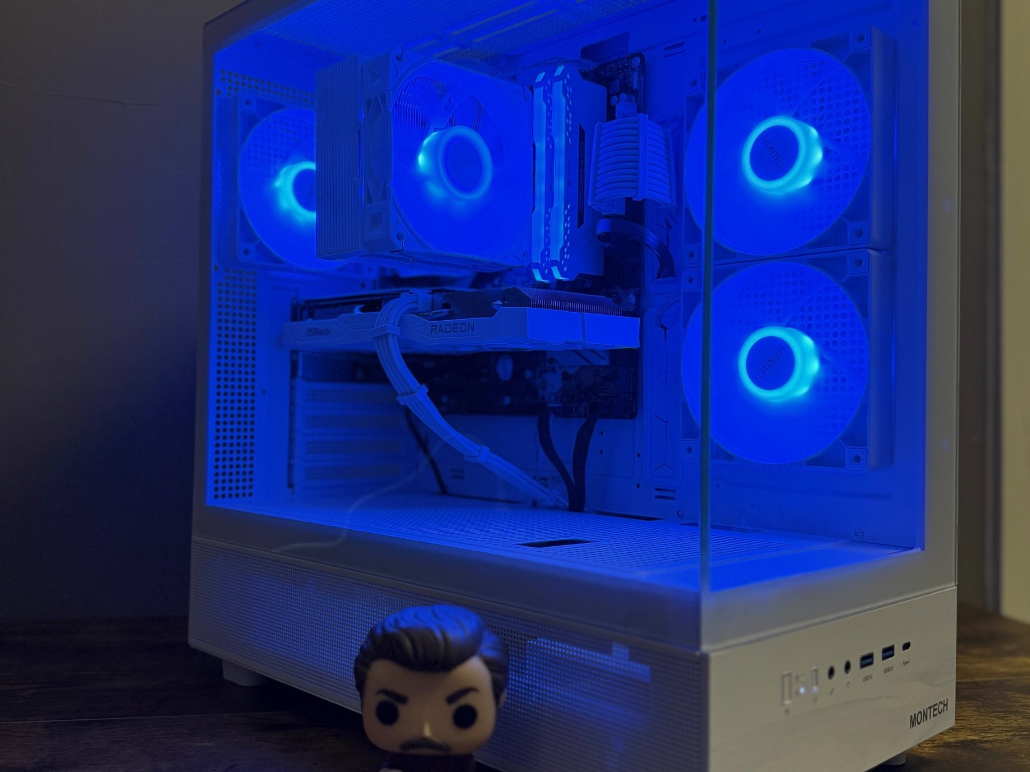 Custom Whiteout Entry Level Gaming PC
