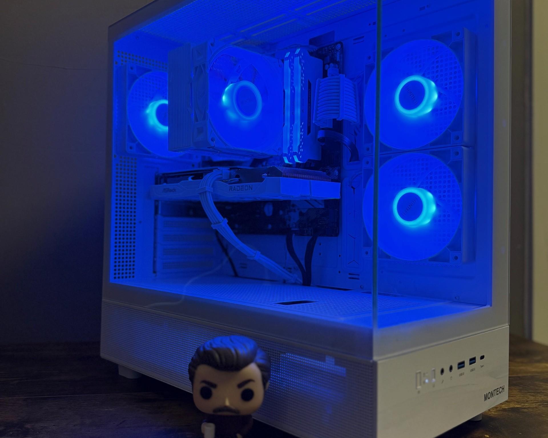 Custom Whiteout Entry Level Gaming PC