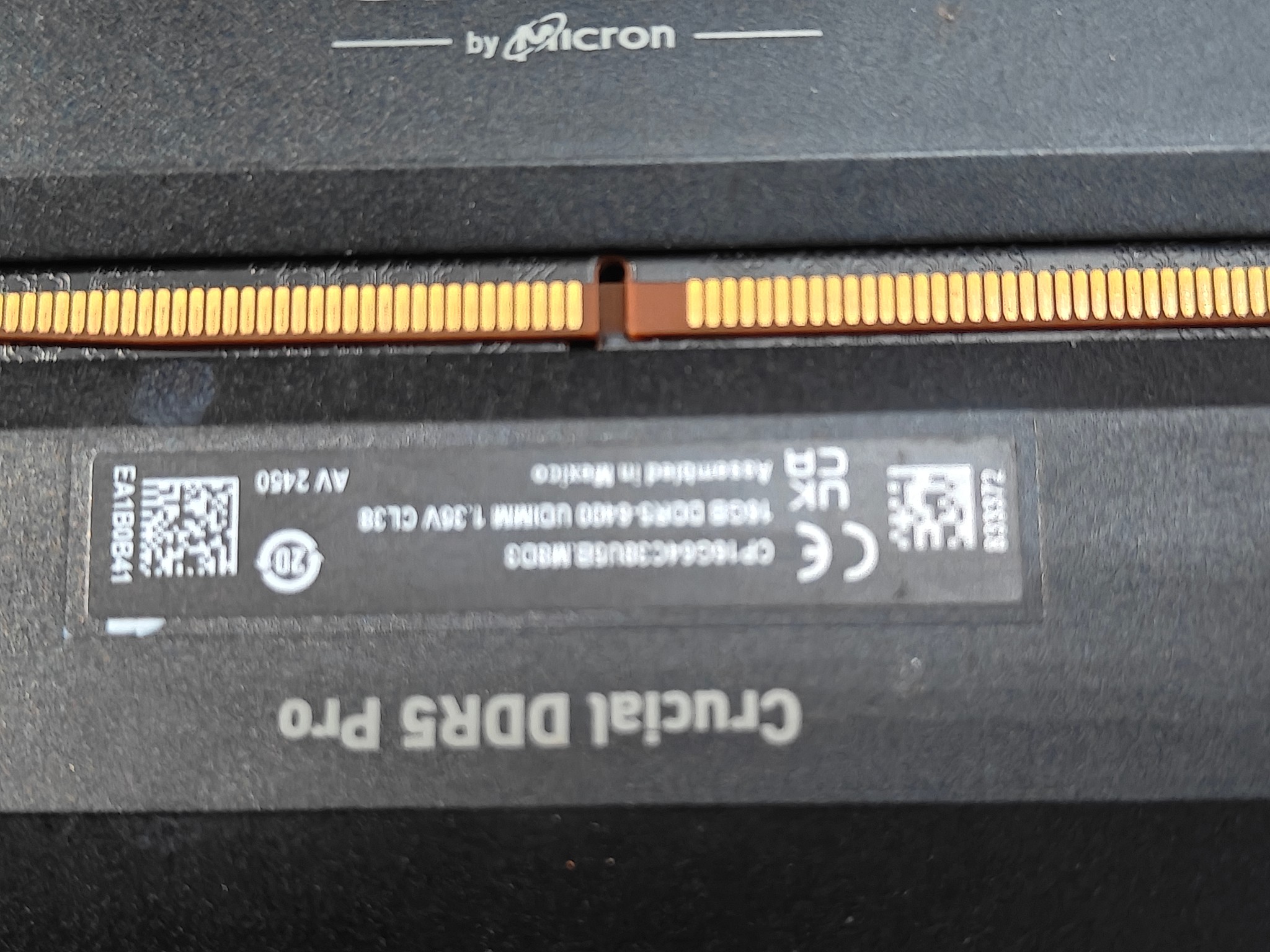 Crucial Pro OC Gaming 32GB (2x16GB) DDR5 6400MHz CL38 Desktop Memory