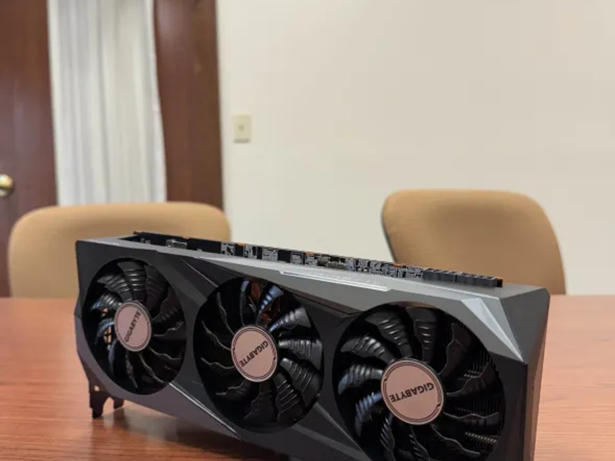 GIGABYTE AMD Radeon RX 6800 XT GAMING OC 16GB GDDR6 Graphic Card CLEANED REPASTED