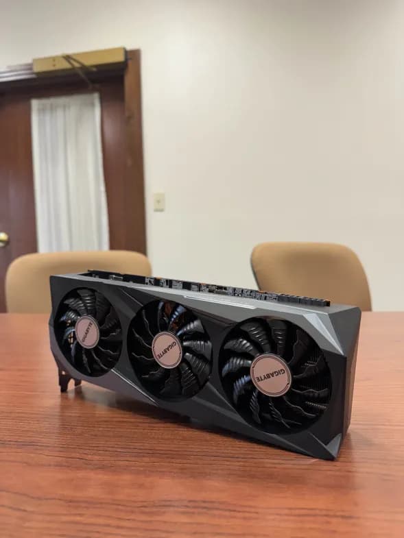 GIGABYTE AMD Radeon RX 6800 XT GAMING OC 16GB GDDR6 Graphic Card CLEANED REPASTED