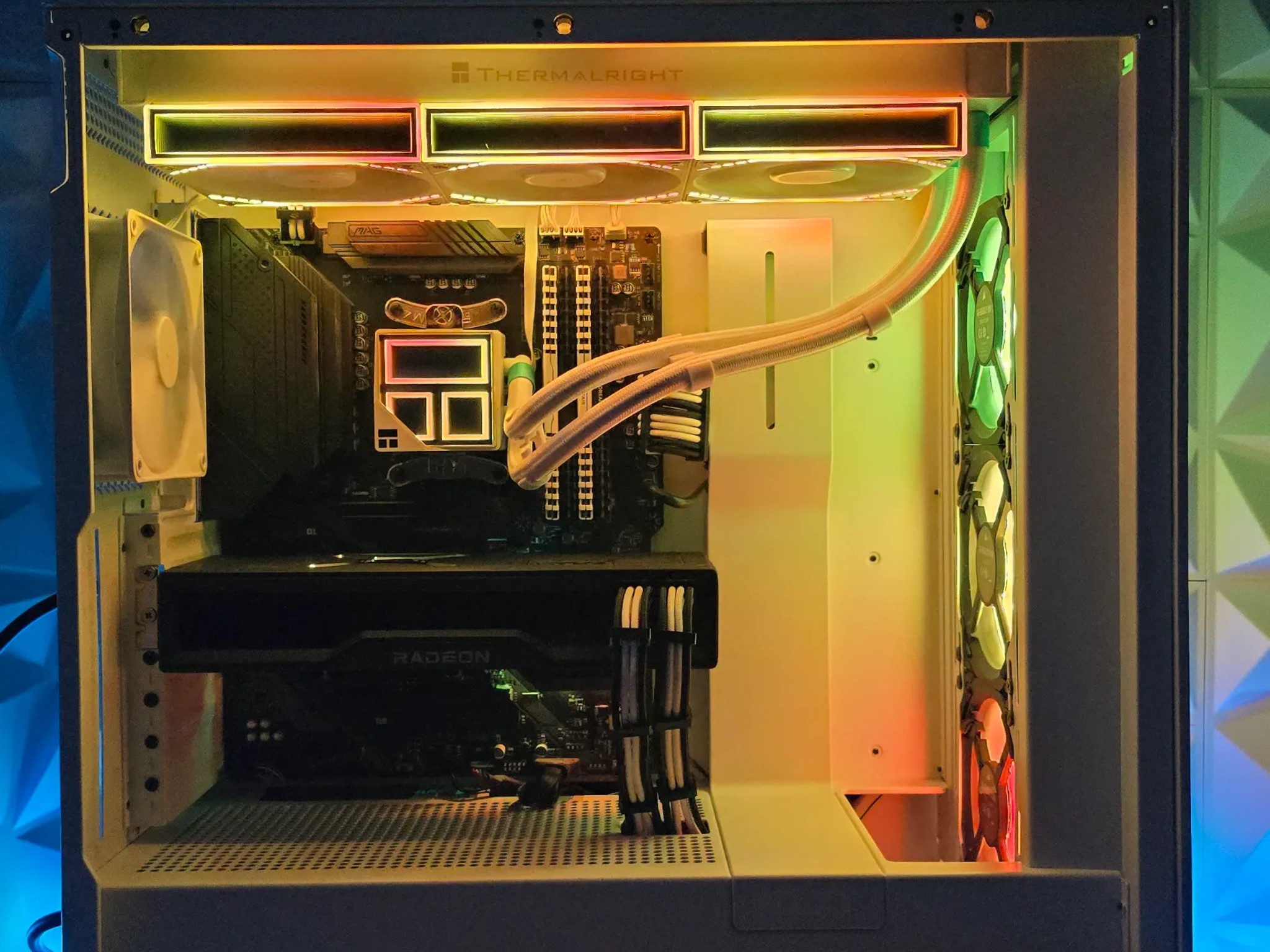 1440P BEAST 6800 XT / RYZEN 7 5800 X / 32 GB RAM / 1 TB SSD / WIFI