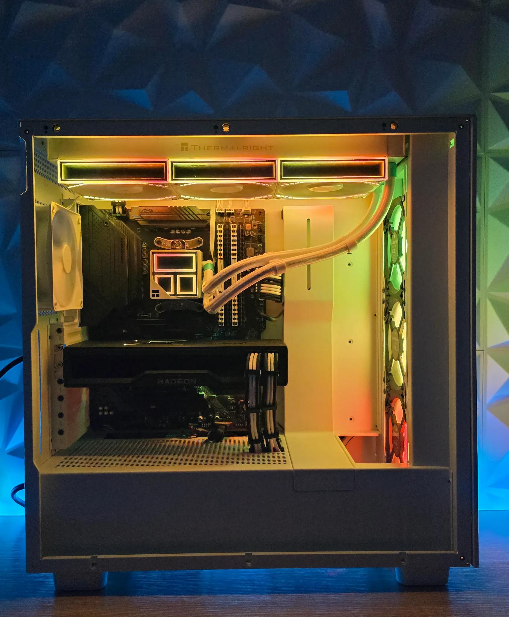 1440P BEAST 6800 XT / RYZEN 7 5800 X / 32 GB RAM / 1 TB SSD / WIFI