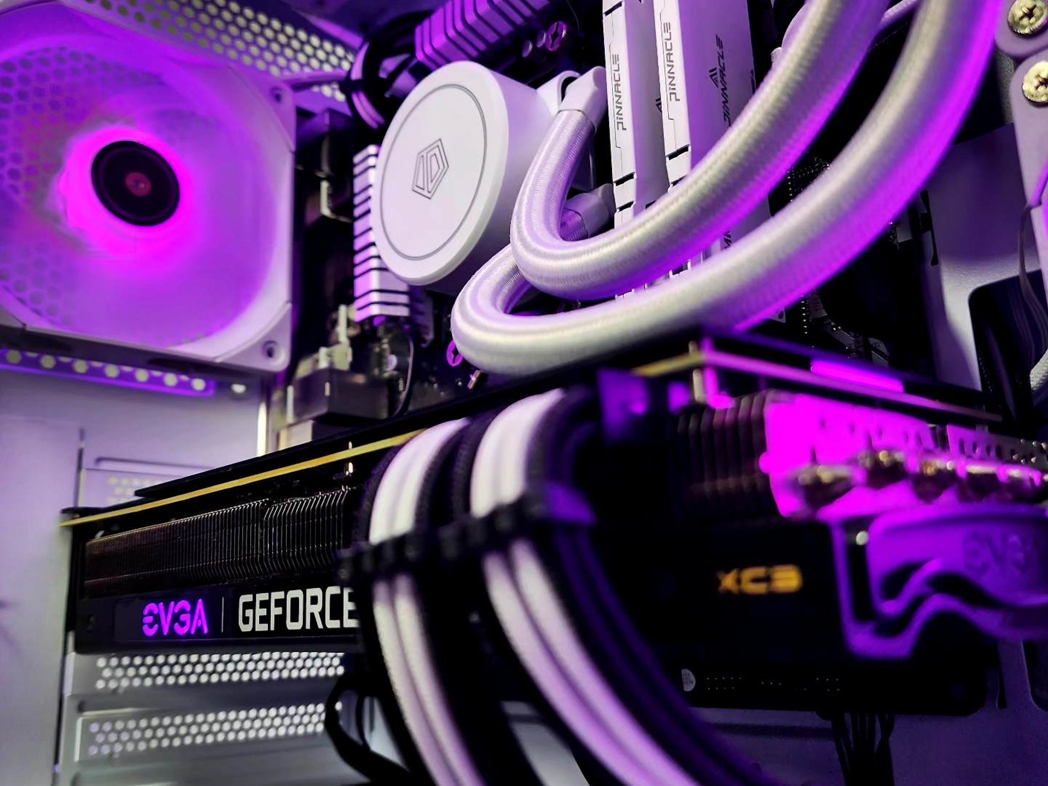 💜🤍💜 RTX 3080 // Ryzen 5 5600X // 32GB 3600MHz // 2TB NVMe