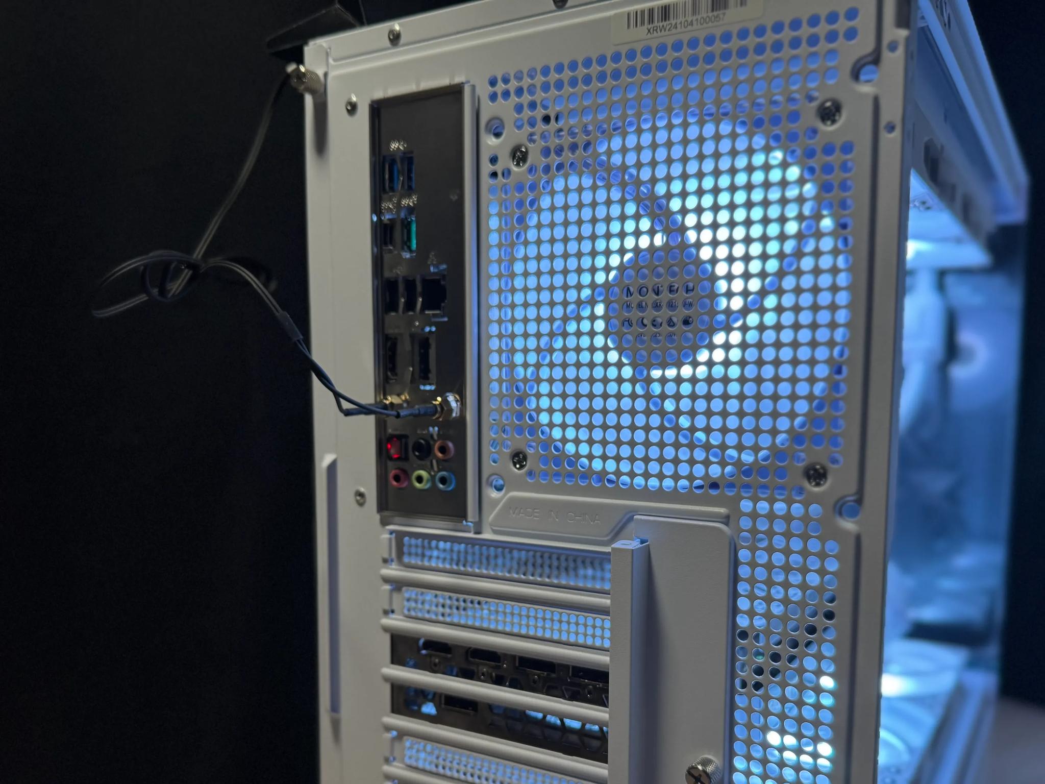🌨️ARCTIC🌨️ White Gaming PC | RTX 3080 , RYZEN 7 5800X, 32GB DDR4 RAM, 1TB M.2