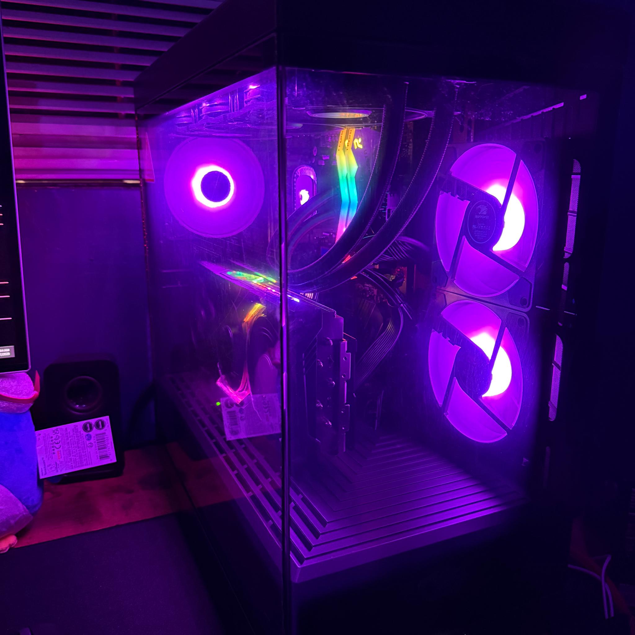 iBuyPower prebuilt Amd 7900xt 32 gb Ram PC