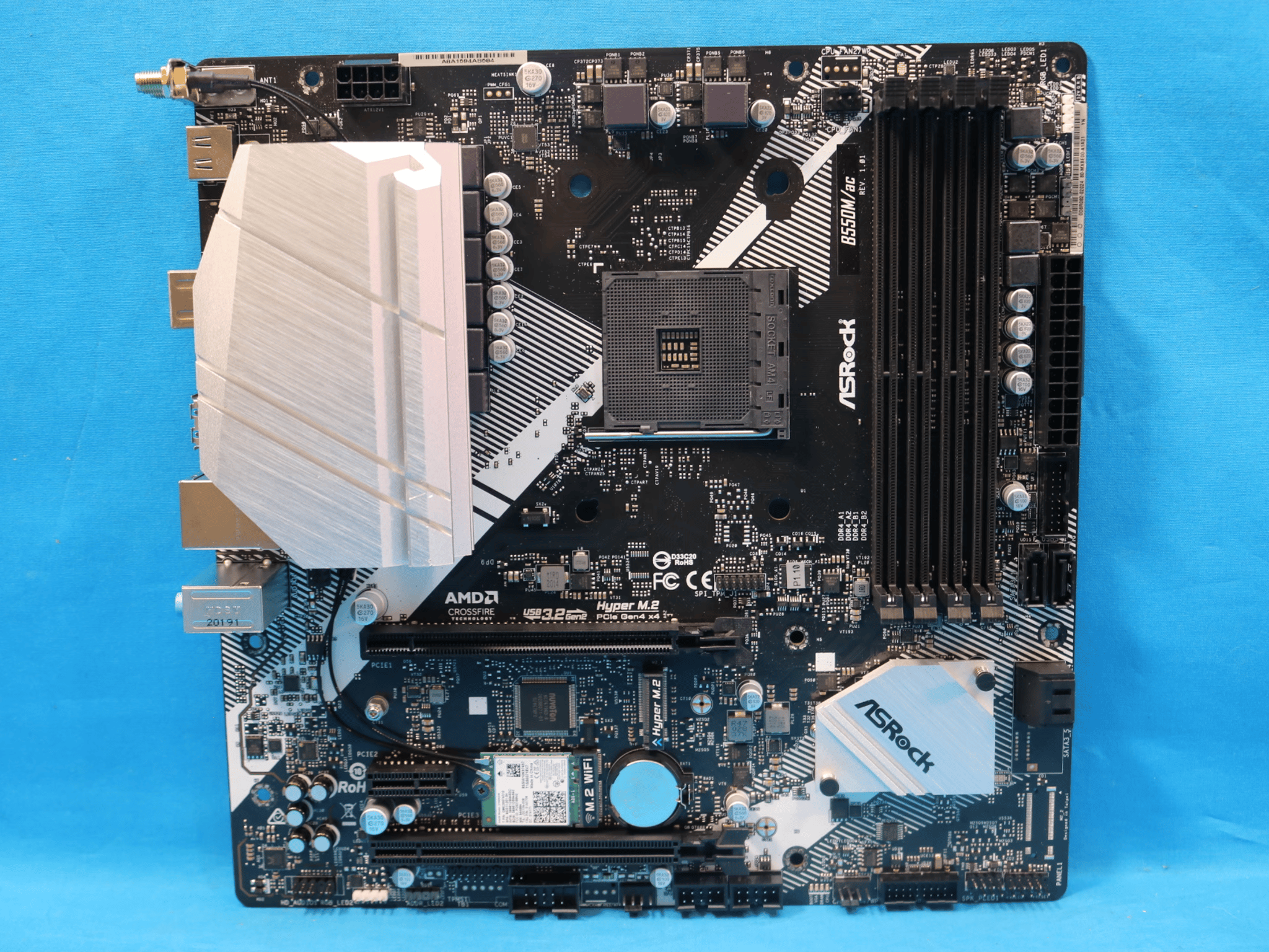 *No I/O Shield* ASRock B550M/ac AMD Socket AM4 DDR4 MicroATX Desktop Motherboard