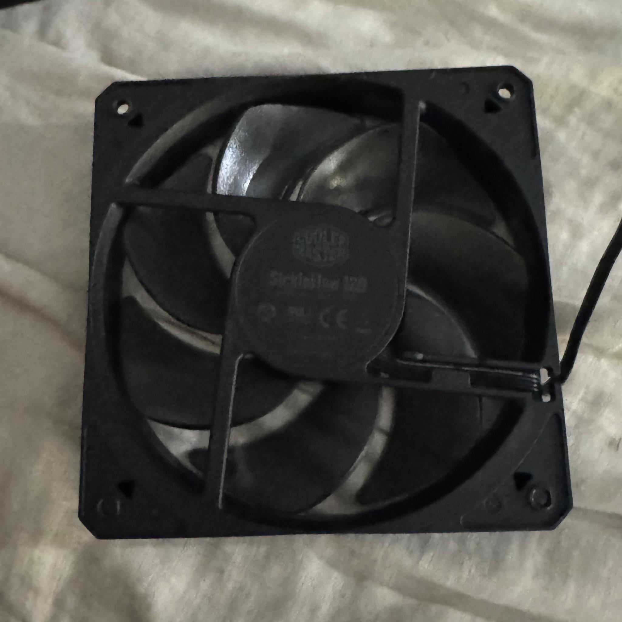 High performance black fans 7 noctua IPPC, 3 Deepcool, 2 ID cooling, 1 cooler master fan BULK LOT