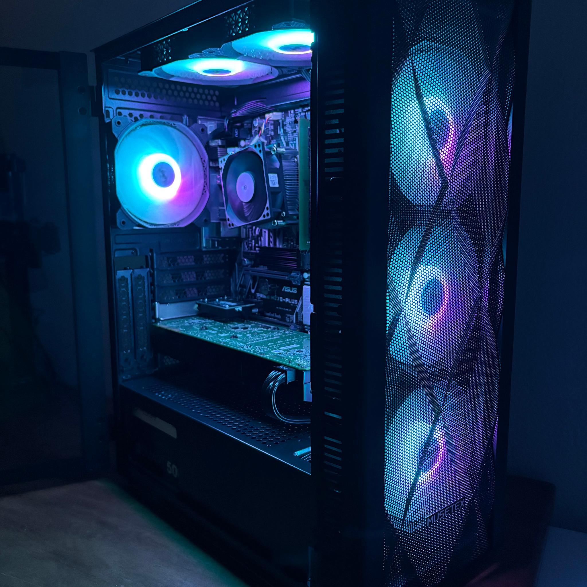 Custom PC - Intel i7-7700 | GTX 1070 | 32GB DDR4 | 256GB NVMe + 500GB SATA SSD | WIFI + BT | Win11