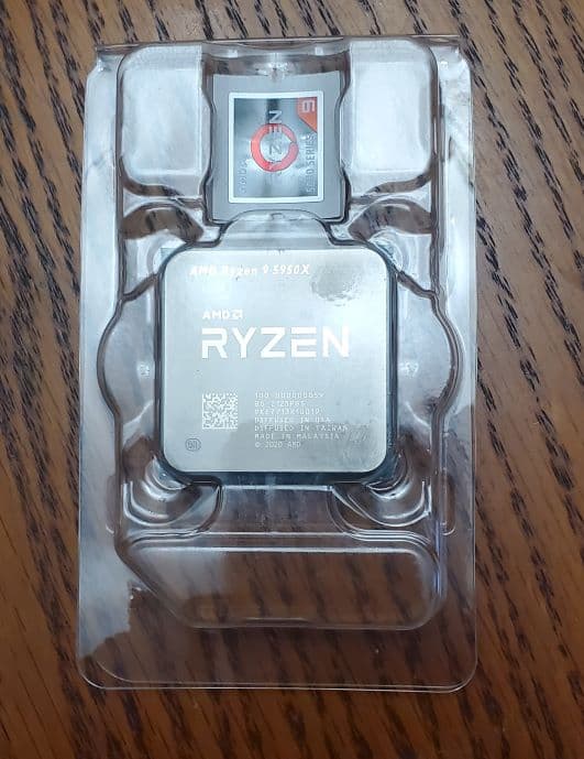 Bundle MSI X570 Tomahawk ATX, Ryzen 9 5950X, New ICE Moon Liquid Cooler, 32GB RAM, AMD Radeon RX580
