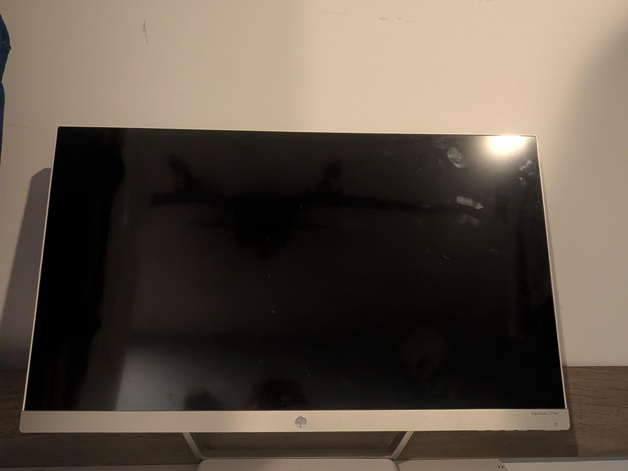 HP Pavilion 27xw Monitor With CABLE